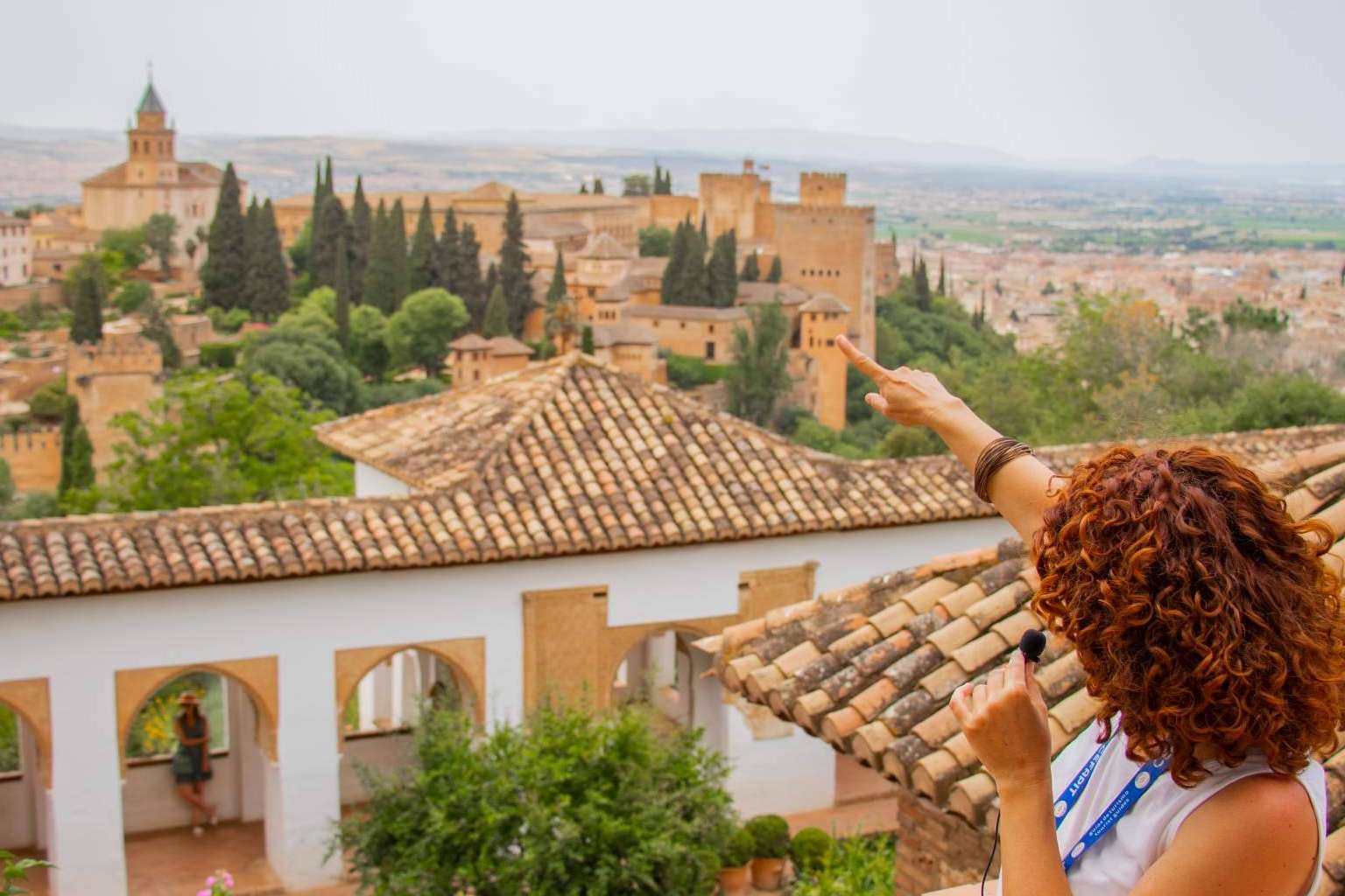 Hacer turismo y visitar la Alhambra con Arantxa Serrano