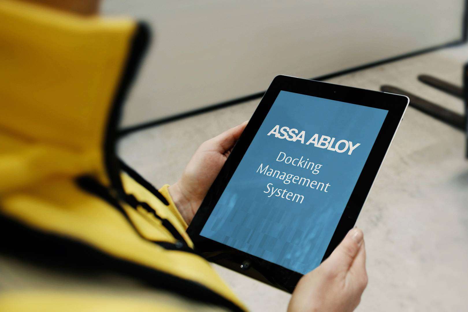 Una nueva solución digital logra convertir los datos de las puertas industriales ASSA ABLOY en eficiencia y grandes ahorros de energía