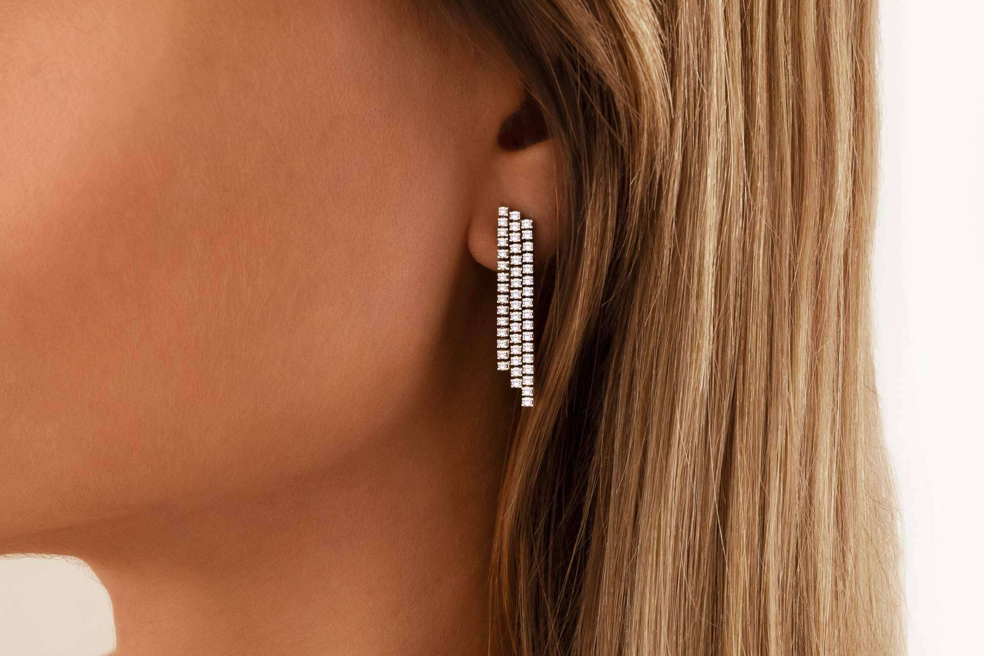 Los pendientes largos de la firma de joyas Le Petite Marie