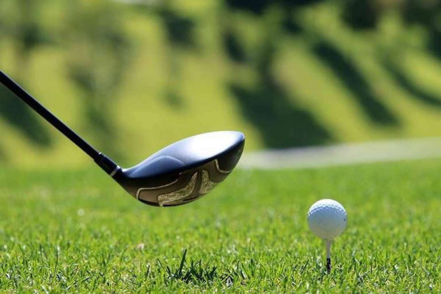 ¿Dónde comprar accesorios y palos de golf? AtmGolfStore
