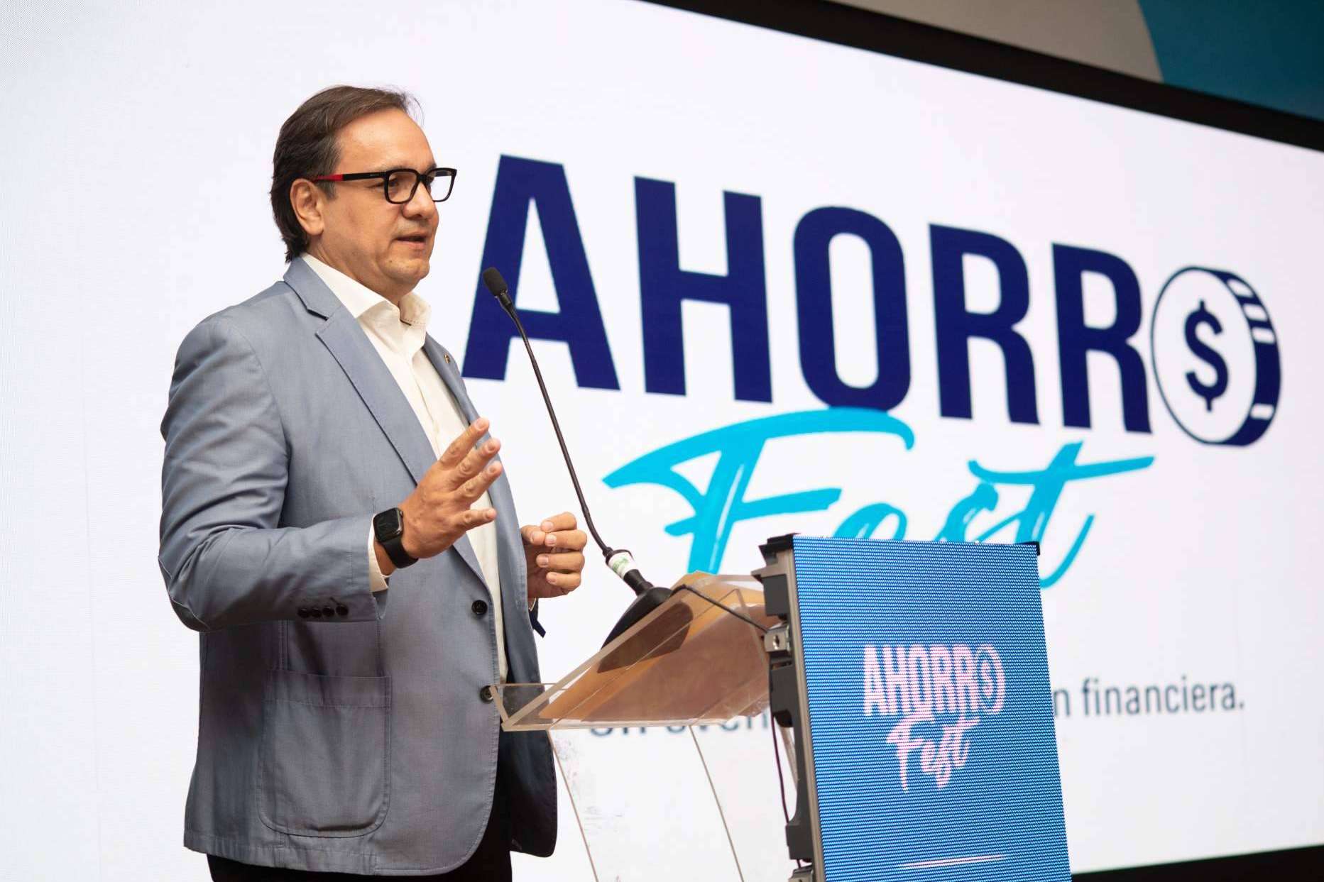 La presencia de Camilo Atala Faraj en el lanzamiento del Ahorro Fest