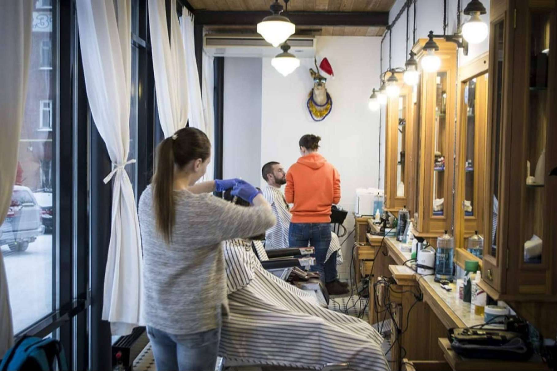 Un ejemplo de la diversidad y la inclusión en el mundo de la peluquería masculina, Peluquería Cruz