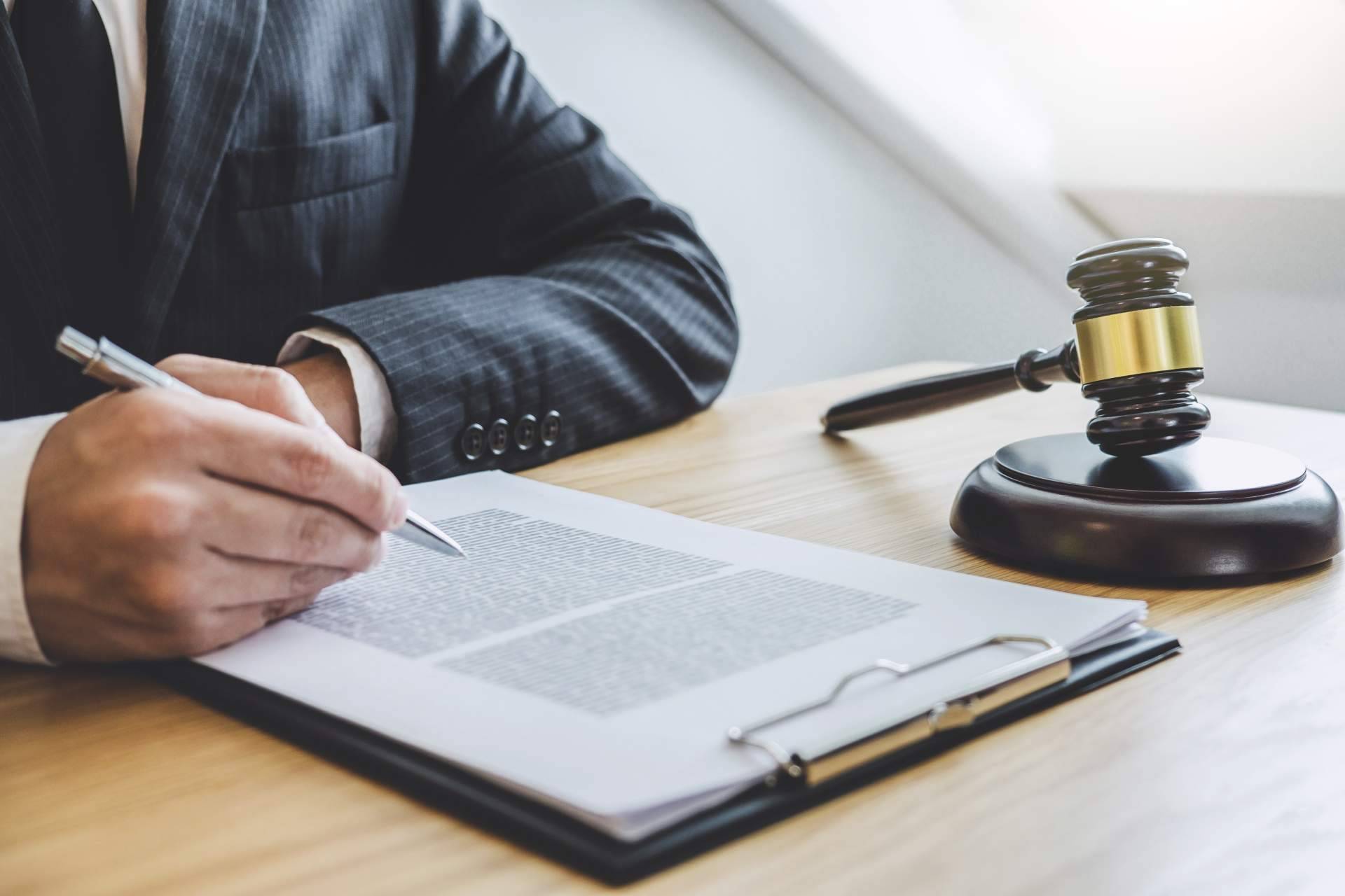Garantizar una defensa justa con abogados penalistas, de la mano de Abogados Bravo Murillo