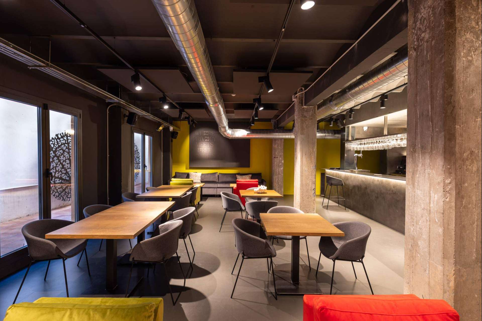 Ocio, negocios y cultura en el centro de Barcelona con el exclusivo club privado By Safe House