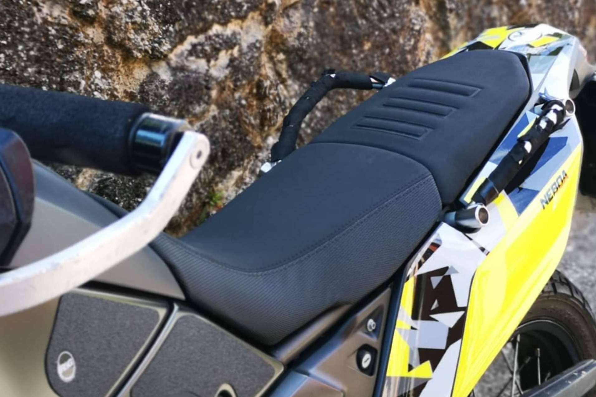 Tapizado de los asientos de moto con JM-FUNDAS