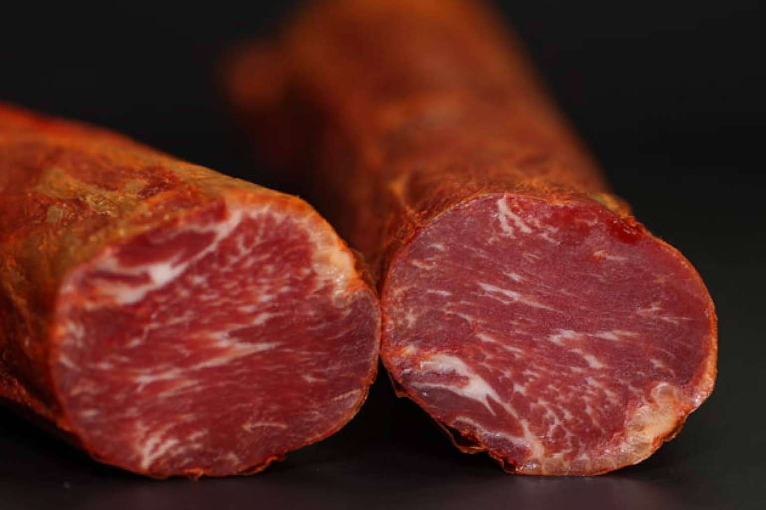 ¿Cuáles son los beneficios del jamón ibérico de bellota para la salud cardiovascular?, por País de Quercus