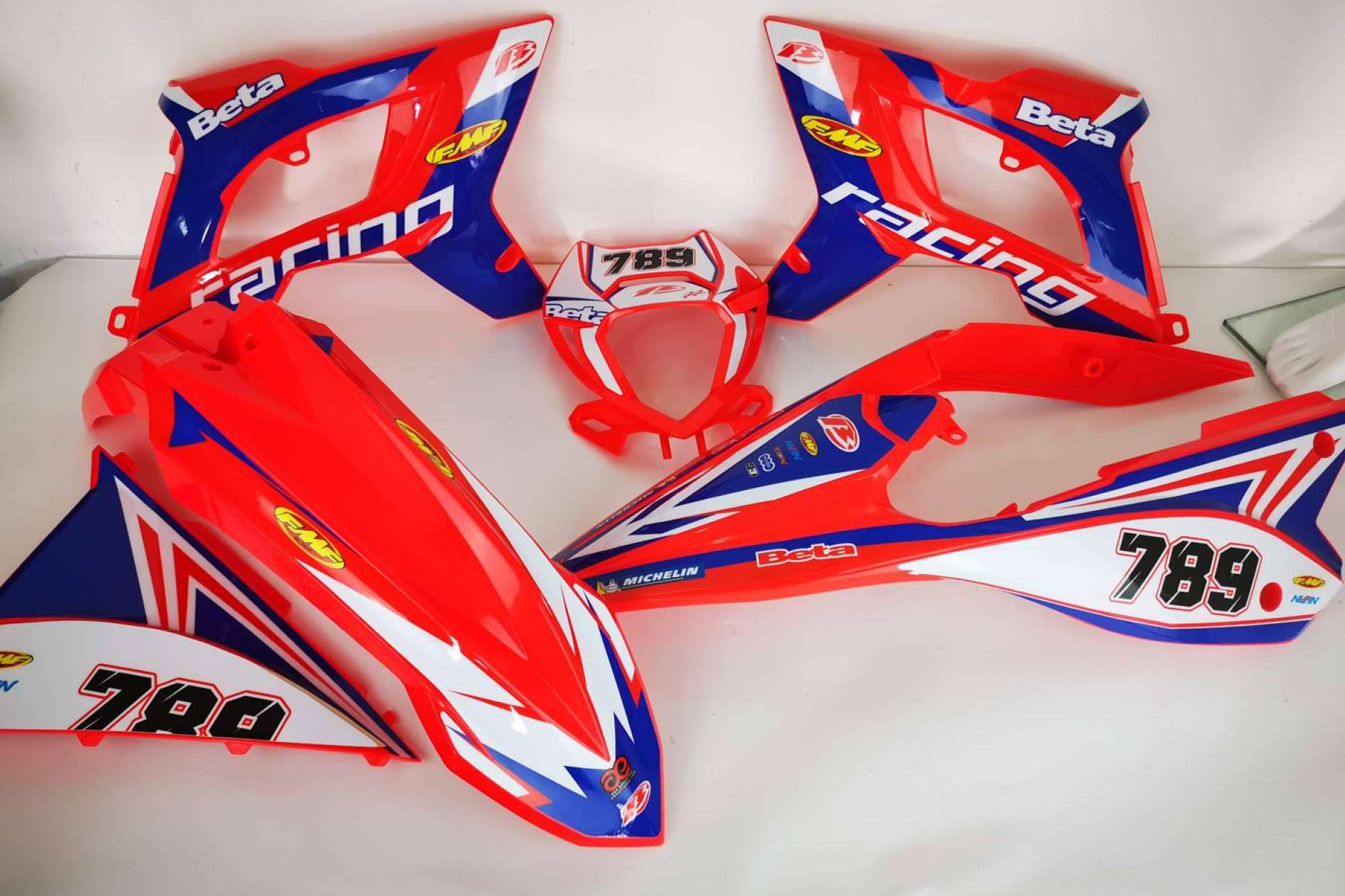 La gran variedad de pegatinas de moto de ADHESIVOSEMBARRADOS