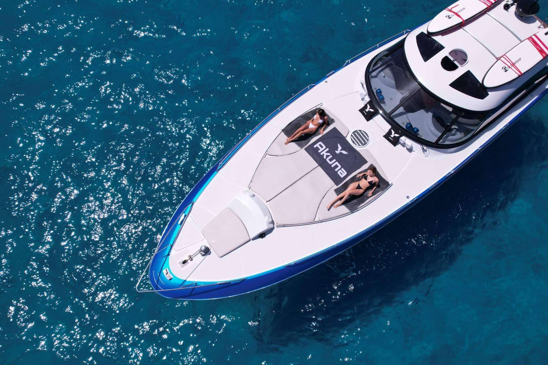 El excelente servicio de alquiler de yates en Ibiza, AkunaProject