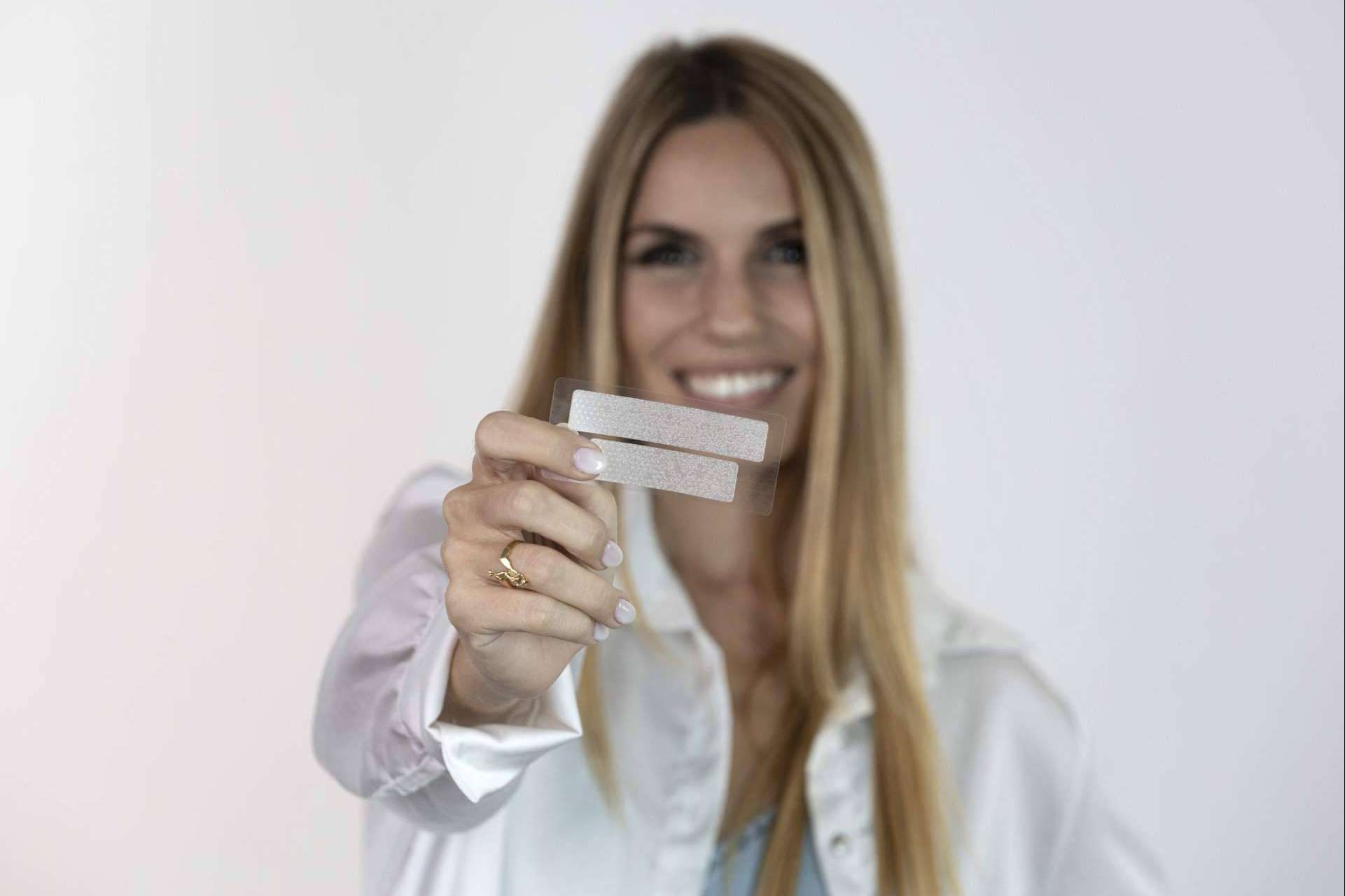 DR. INUK es un laboratorio de España que ha revolucionado el blanqueamiento de los dientes