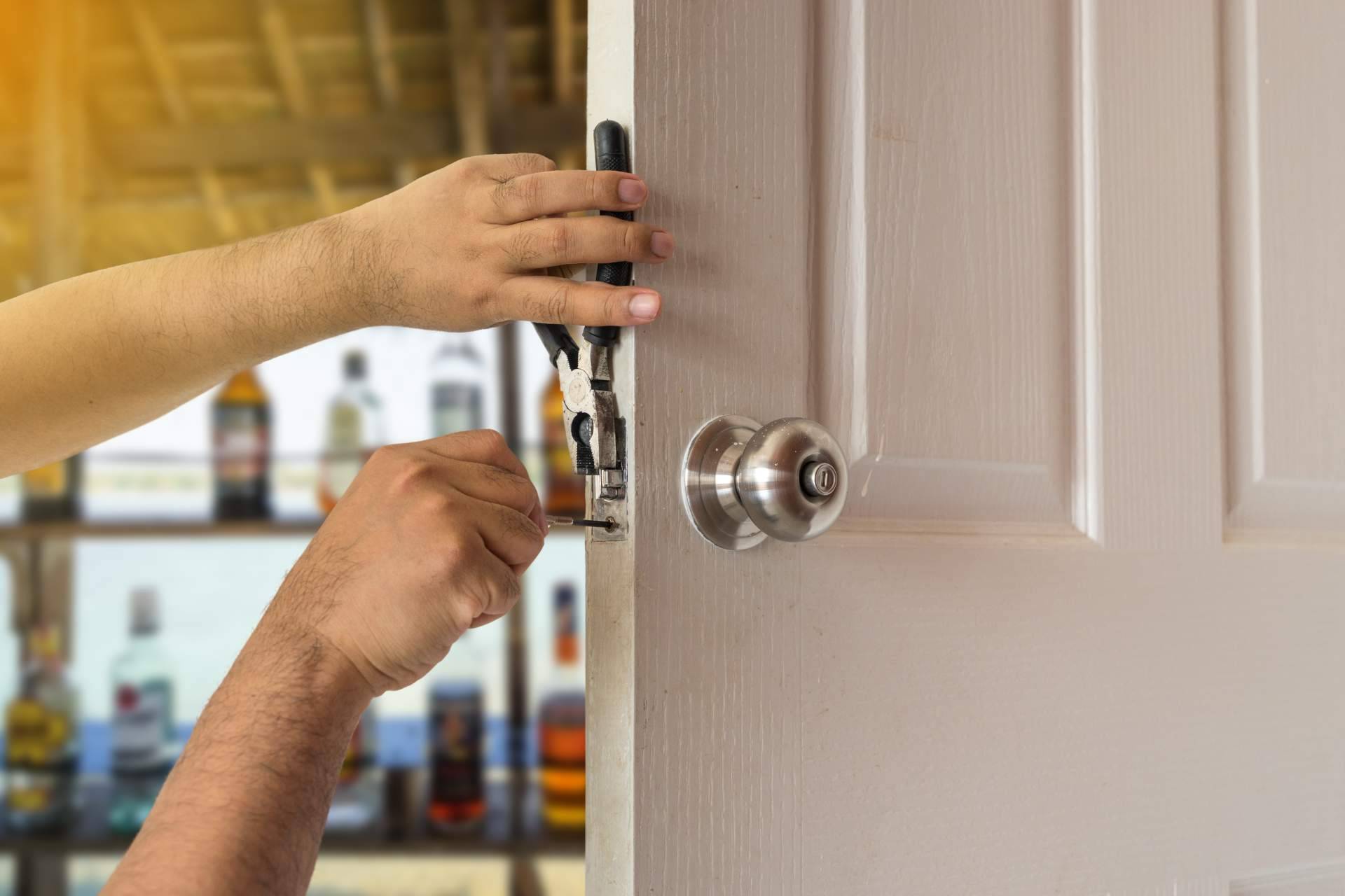 Servicios de cerrajeros en Alicante, por Soluciones González