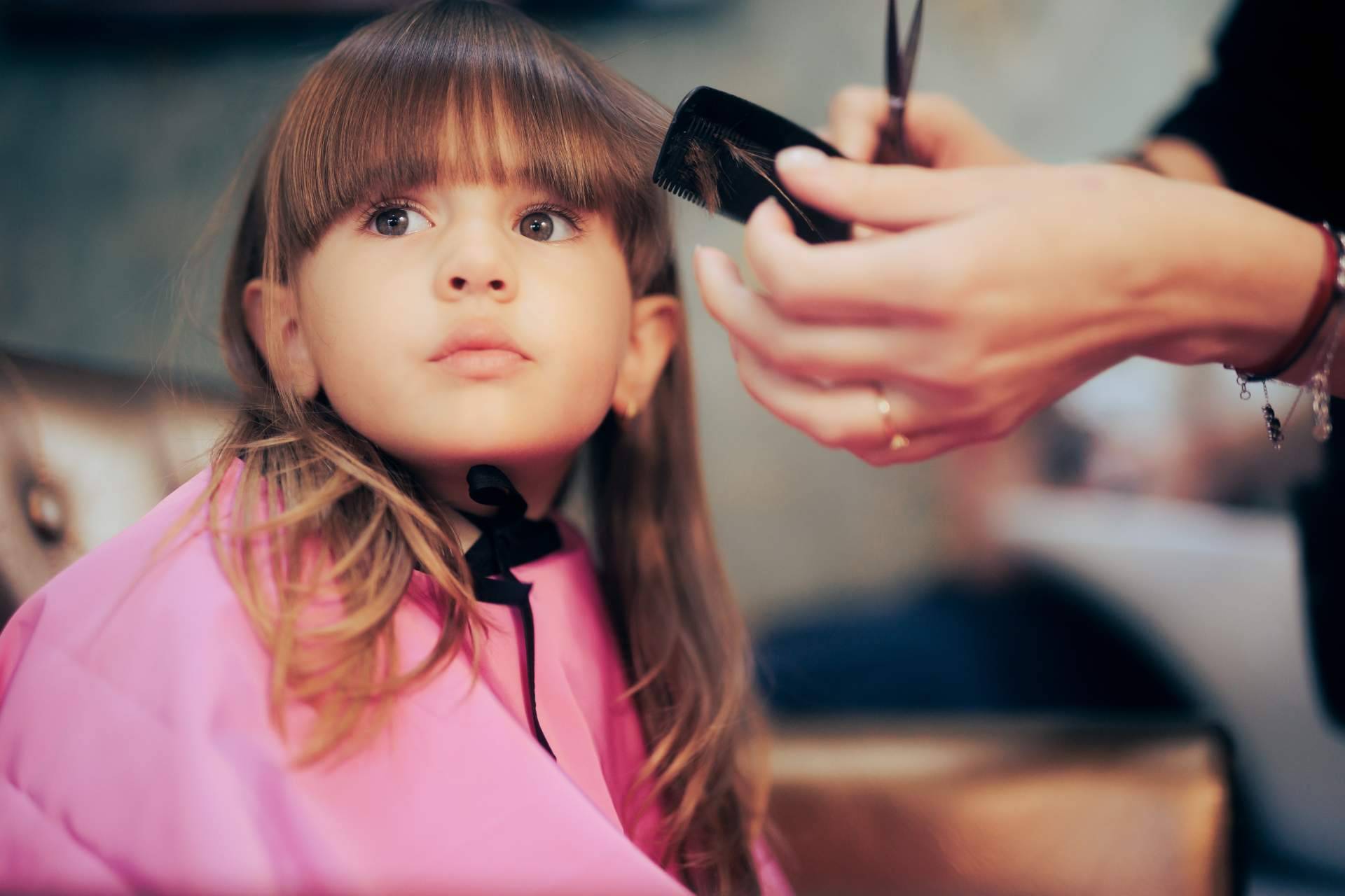 ¿Dónde encontrar un espacio ideal para que niñas y niños reciban un corte de pelo en A Coruña? La Pelu Kids