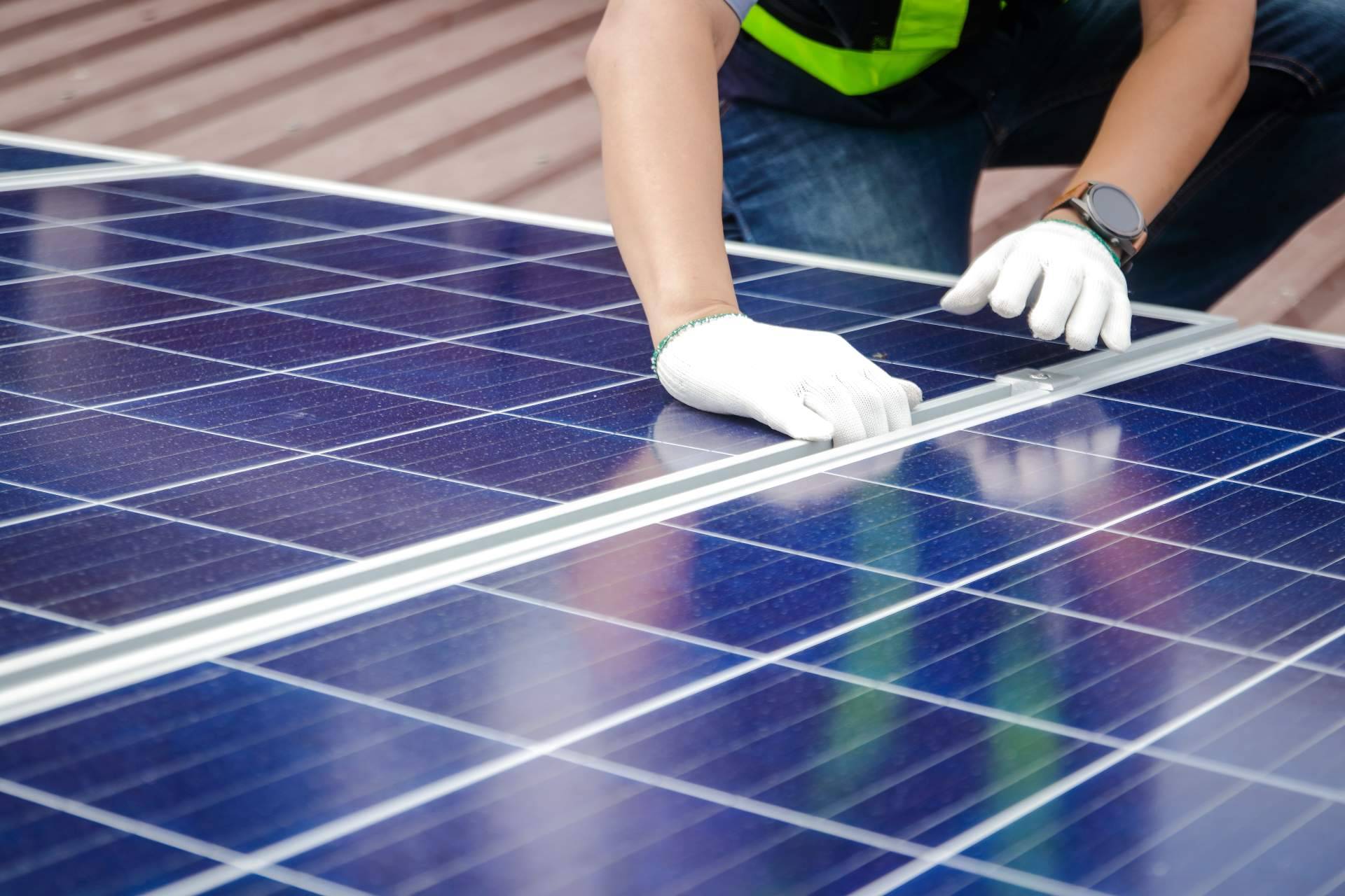 Acerca de la eficiencia energética y las placas solares
