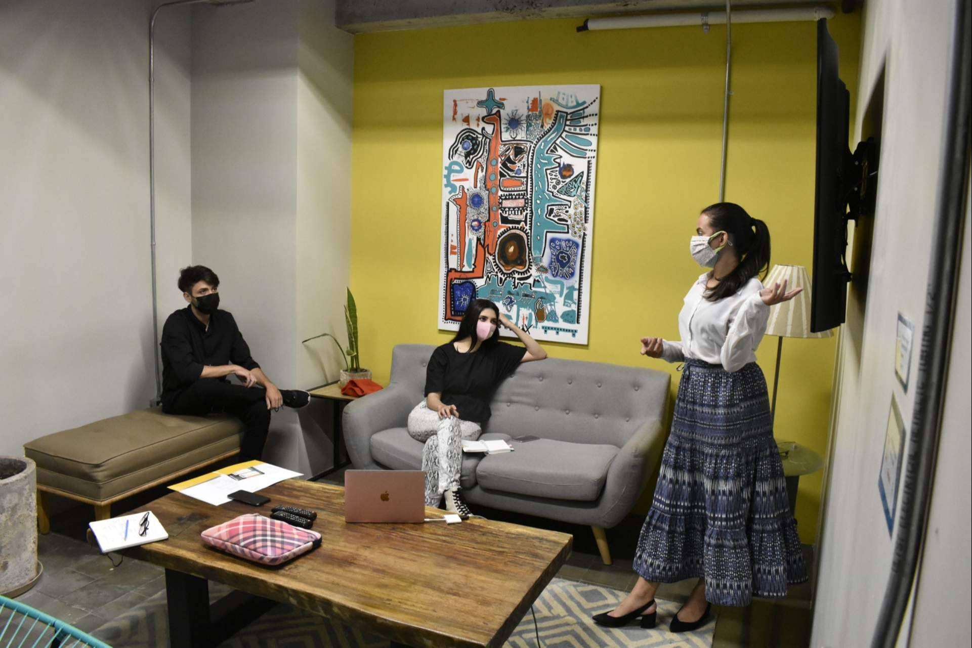 Connect Cowork ofrece sala de juntas para trabajar con un equipo o clientes