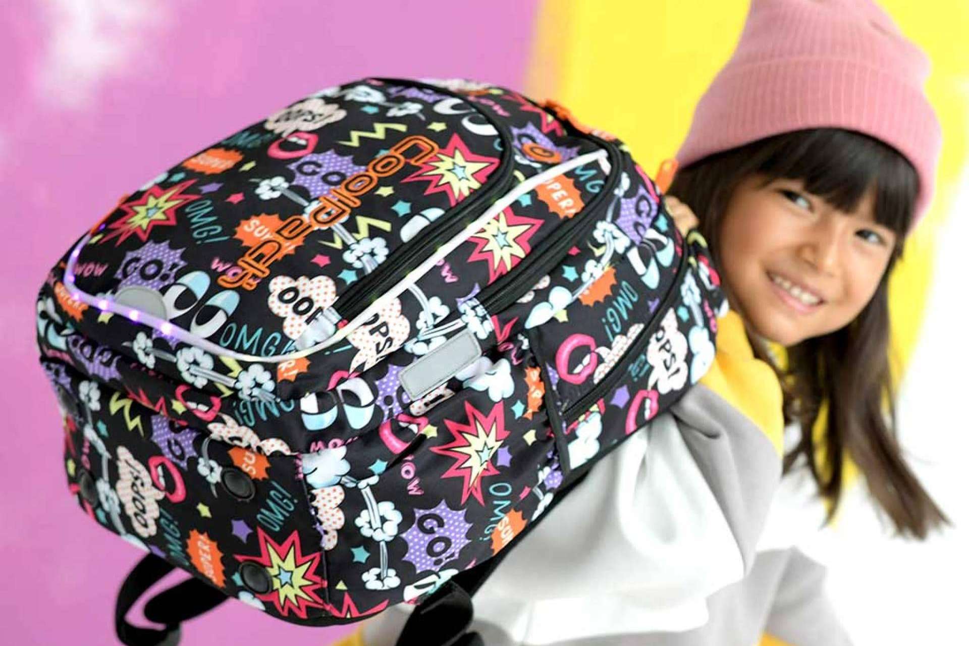 CoolPack pone a disposición mochilas LED que ofrecen diversión y seguridad