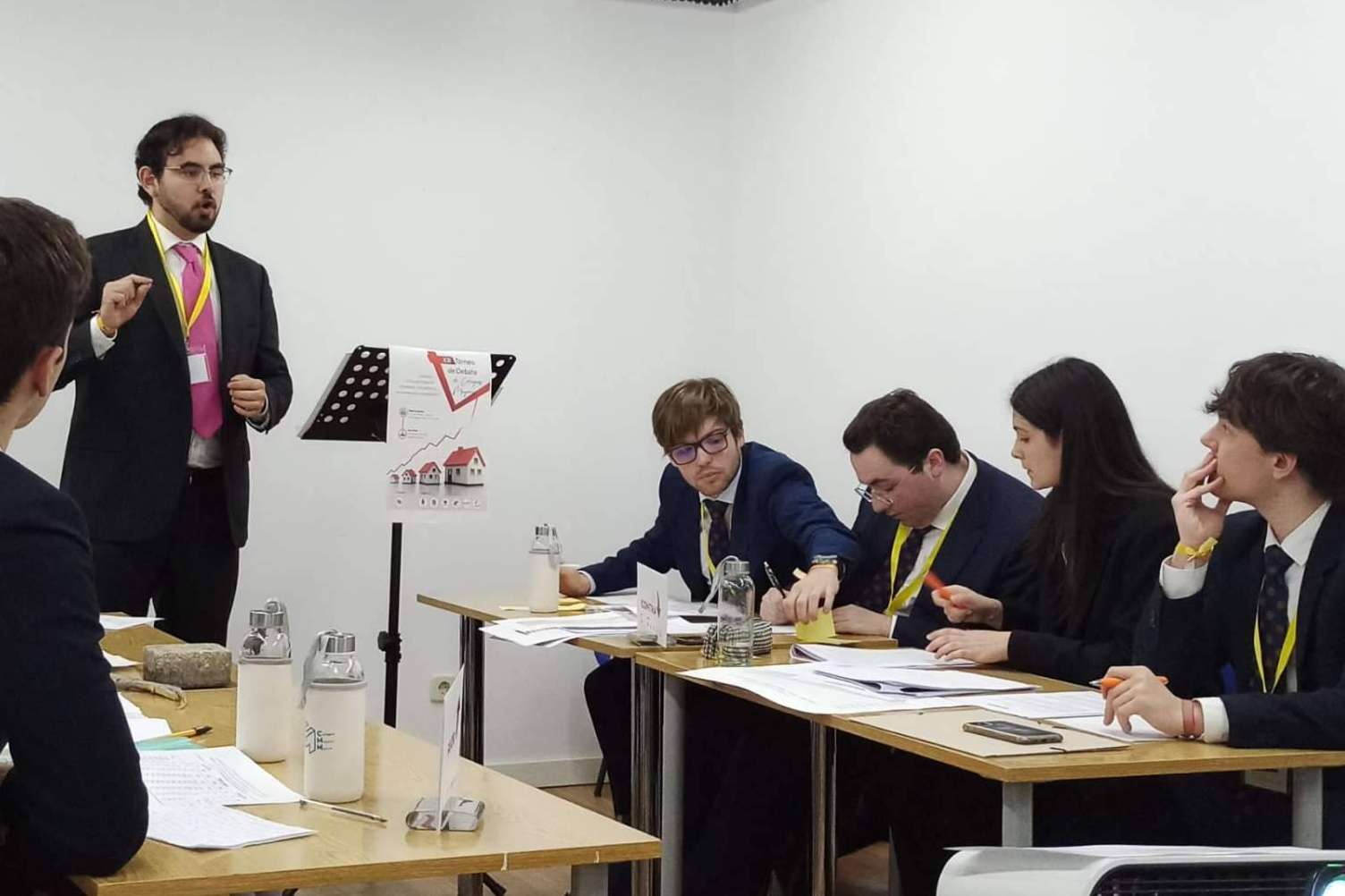 Torneo de Debate Universitario, con la Asociación de Colegios Mayores de Madrid