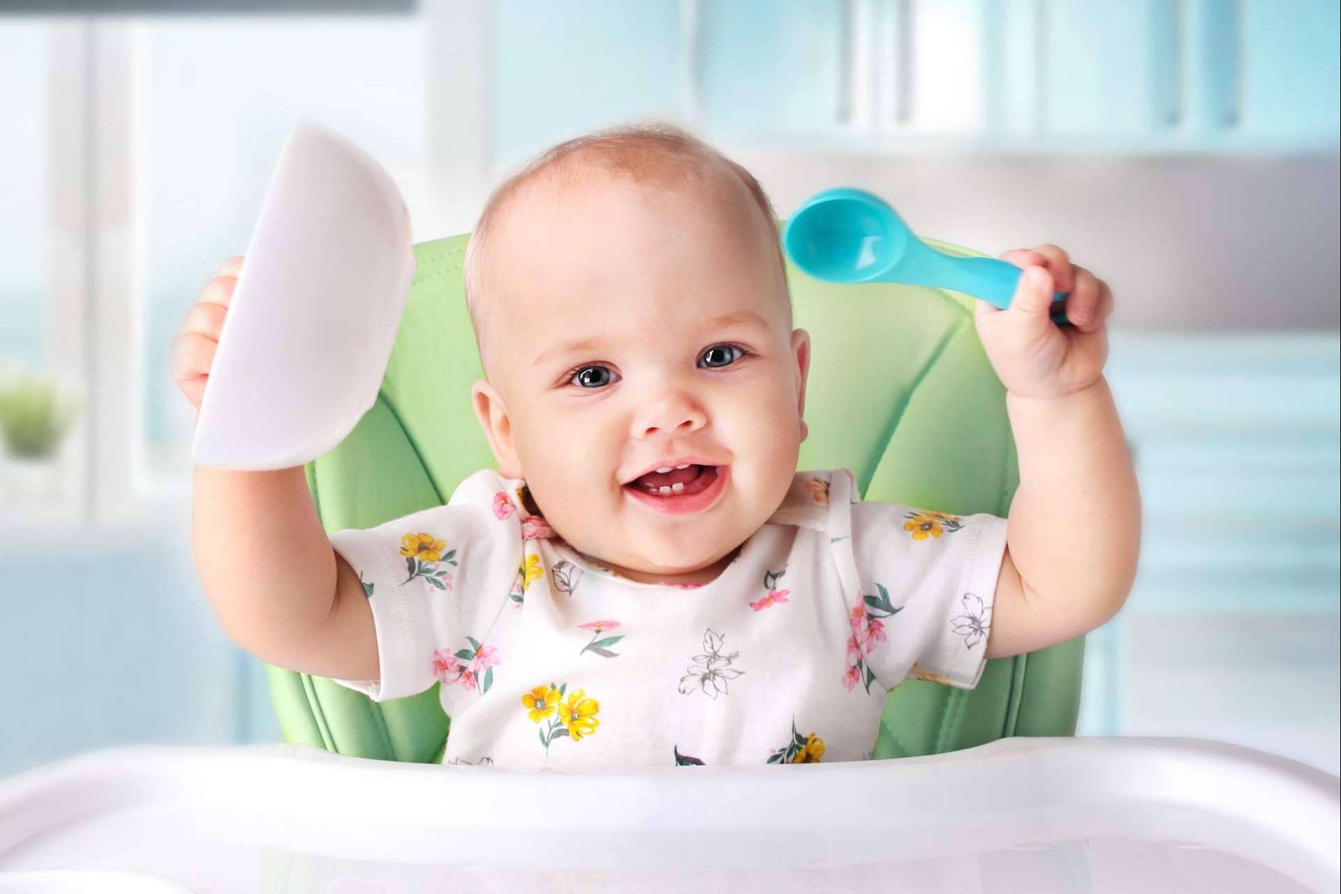 Baberos para bebé ecológicos con la marca de moda sostenible Baúl de Algodón