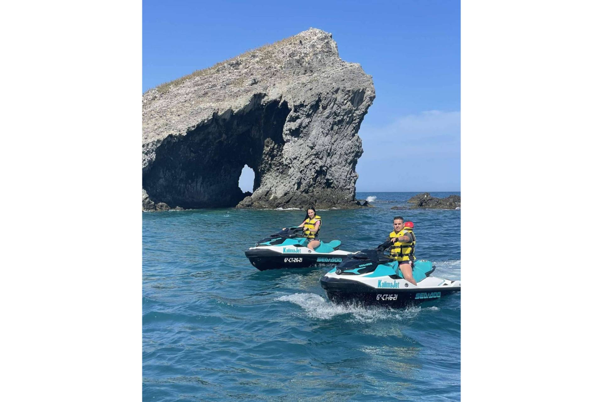 Los tours y experiencias con el alquiler de motos de agua en Murcia de la mano de Kalima Charter