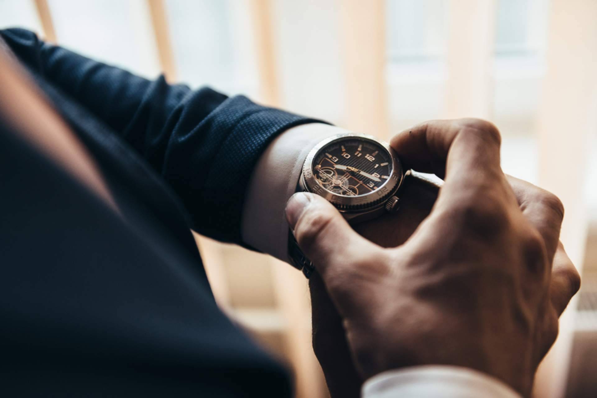 Compra de relojes de alta gama de la mano de Círculo de la Relojería