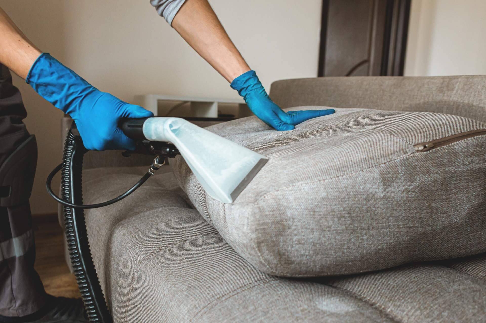 EcoCleans firma la 6ª franquicia. La marca que ha revolucionado los servicios de limpieza, ya disponible en Valencia.