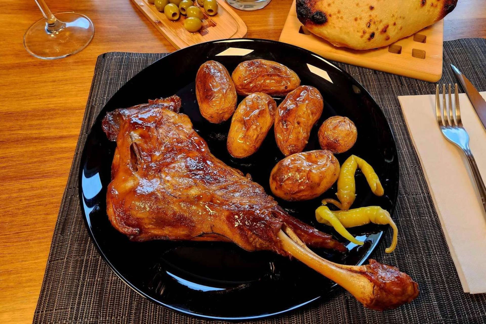 Delicias De Kristina en Las Navas del Marqués, un descubrimiento gastronómico