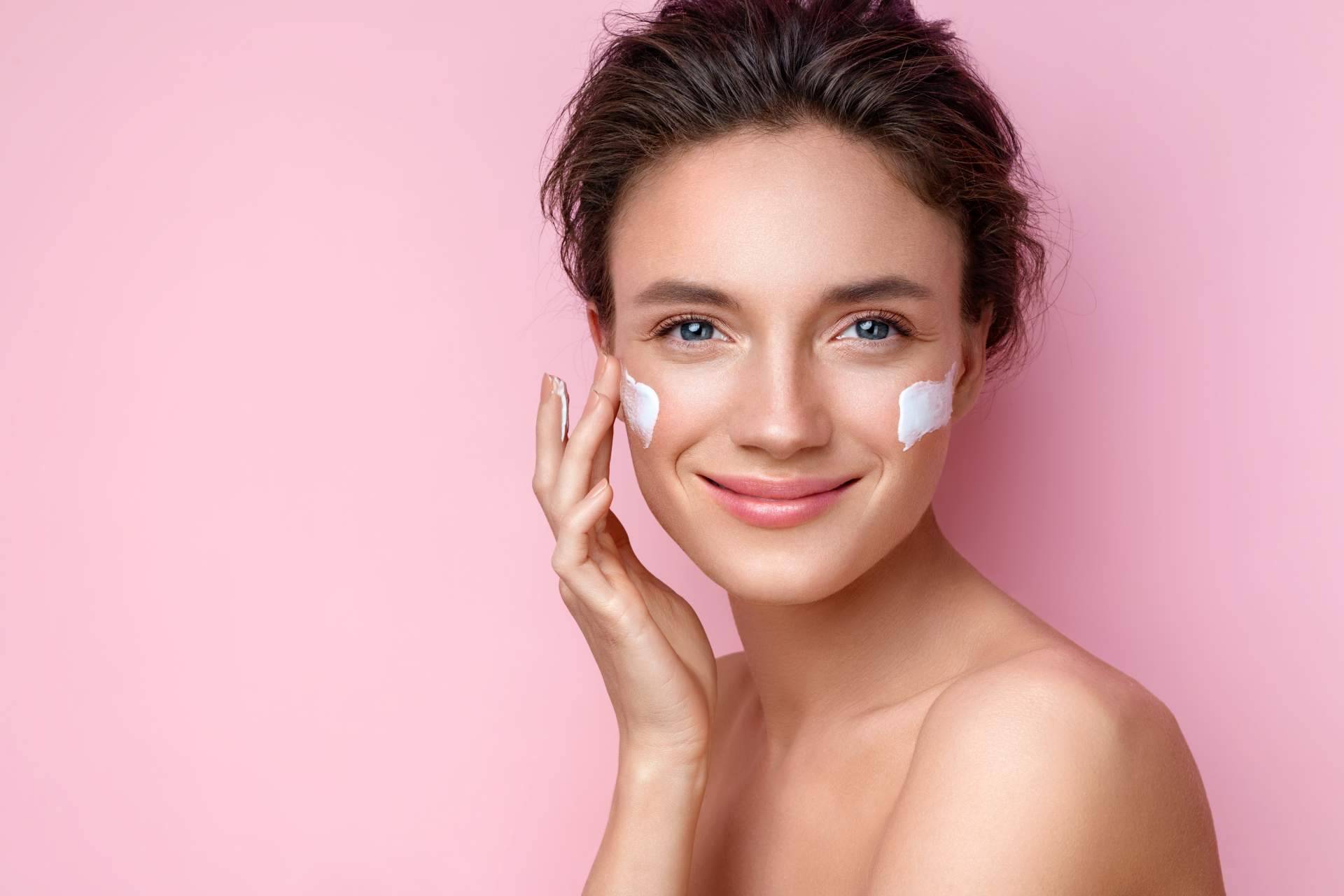 La empresa Green Cornerss pivota de la moda a la cosmética y factura más de 1 millón de euros en el primer año