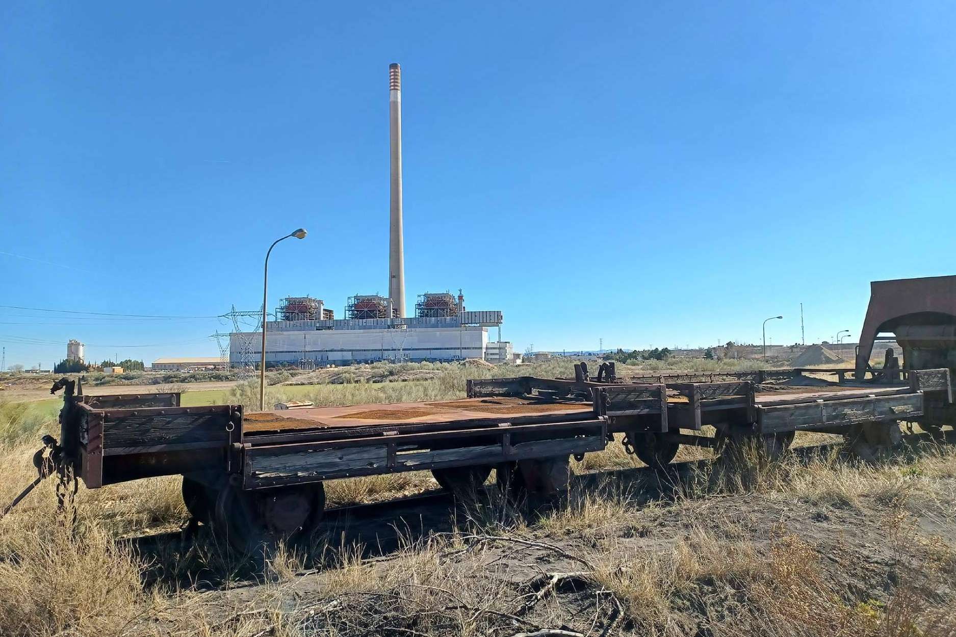 La Fundación del Patrimonio Ferroviario preserva dos históricos vagones de ENDESA