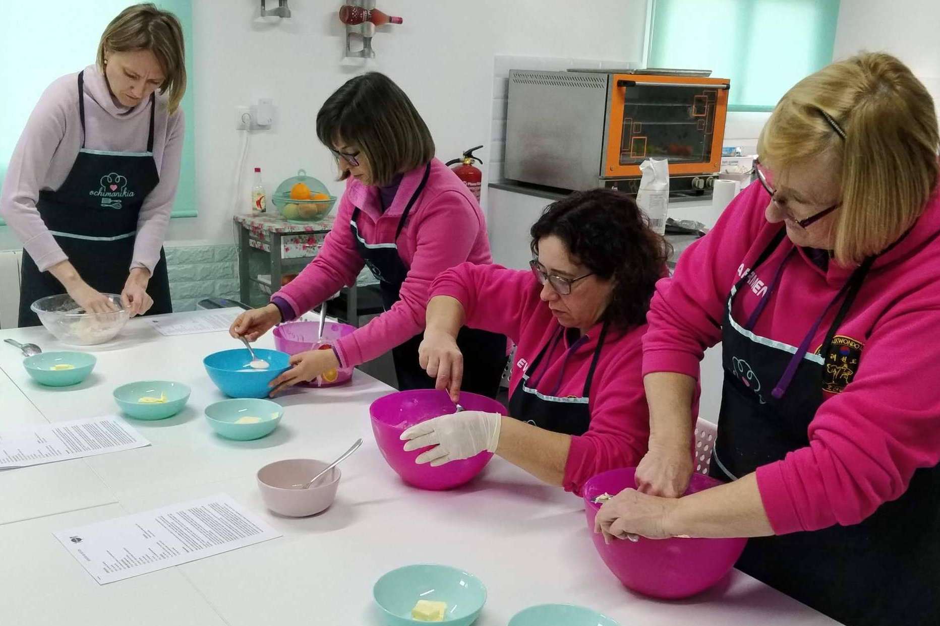 Ochimanikia, una escuela de cocina tradicional en Barcelona para formar a niños y adultos