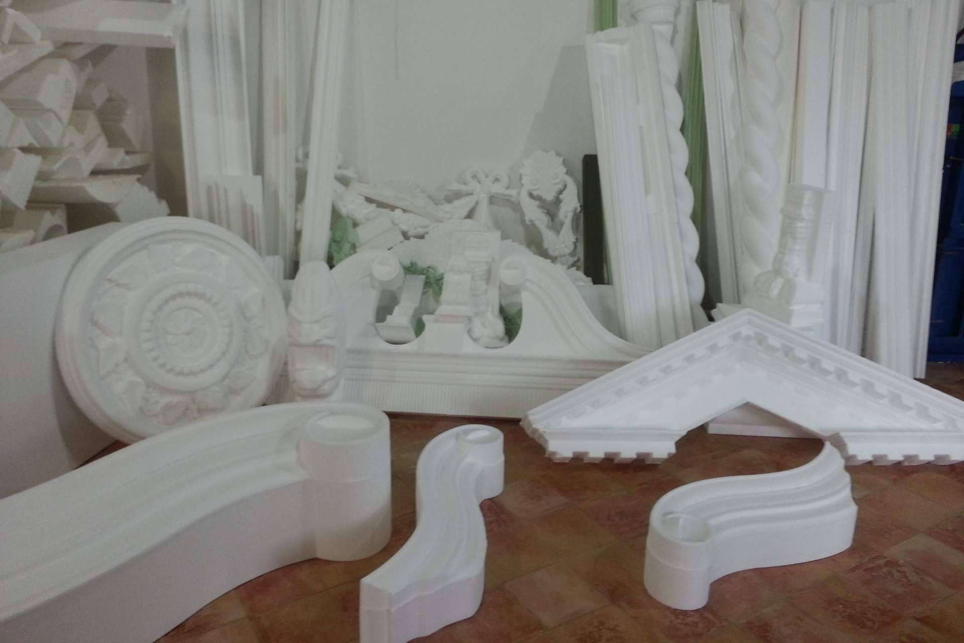 Sumiseran, fabricantes de cornisas exteriores e inferiores