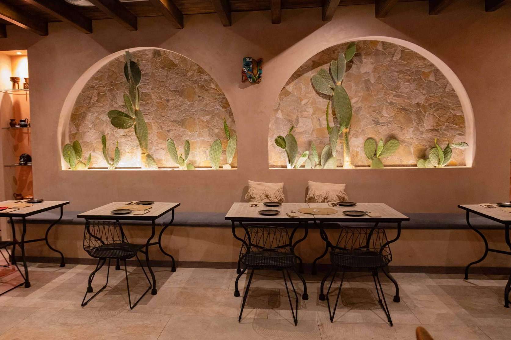 Disfrutar de una parrilla mexicana con mariachis, en el restaurante Hijo del Maíz