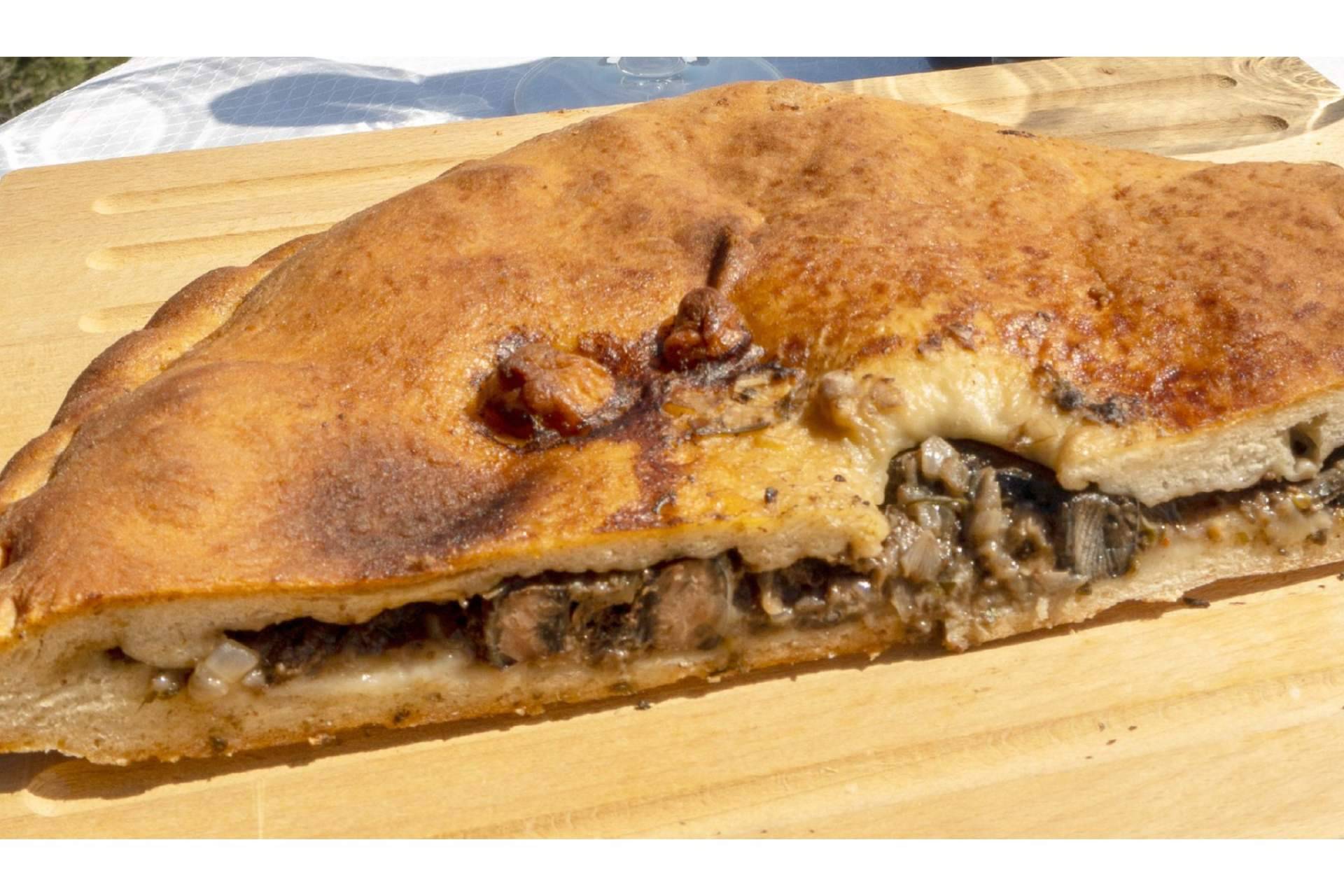 En el 36 Salón Gourmets, Gourmet Gallego ha sorprendido con su empanada de lamprea
