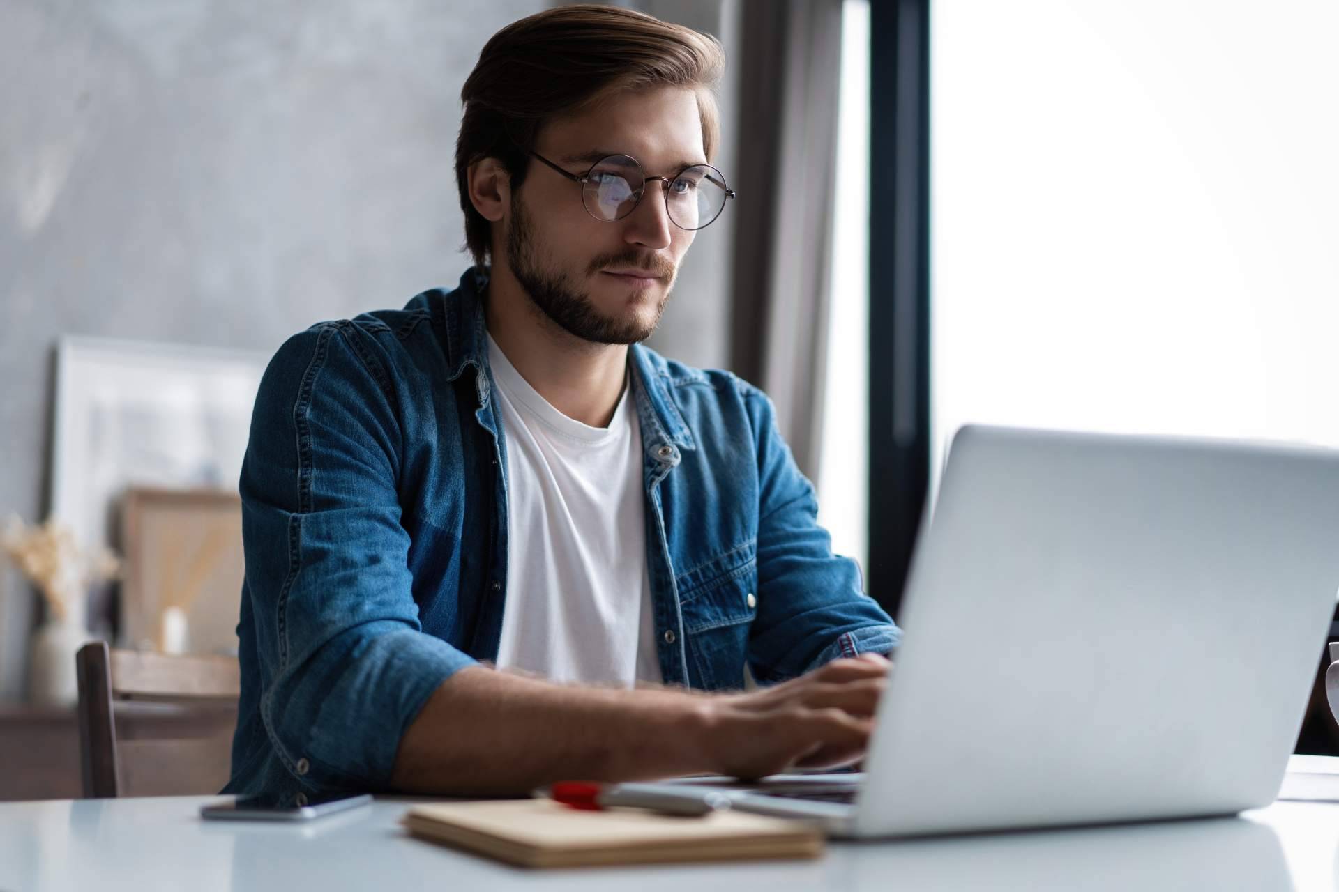 Competition Academy ofrece clases online para preparar las oposiciones