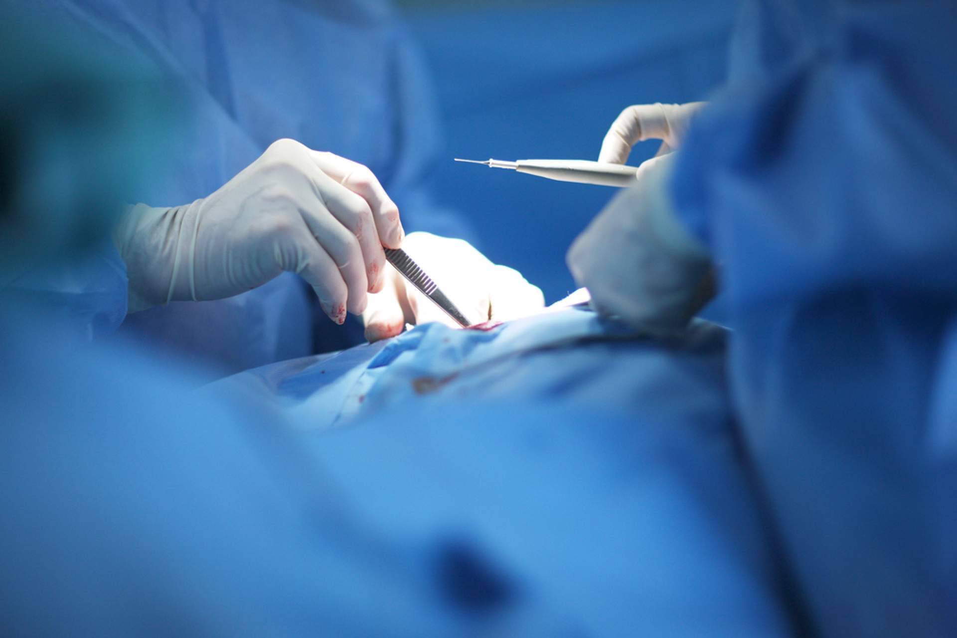 Cirugía del reflujo y la hernia de hiato, con el Dr. Javier Martínez Pascuas
