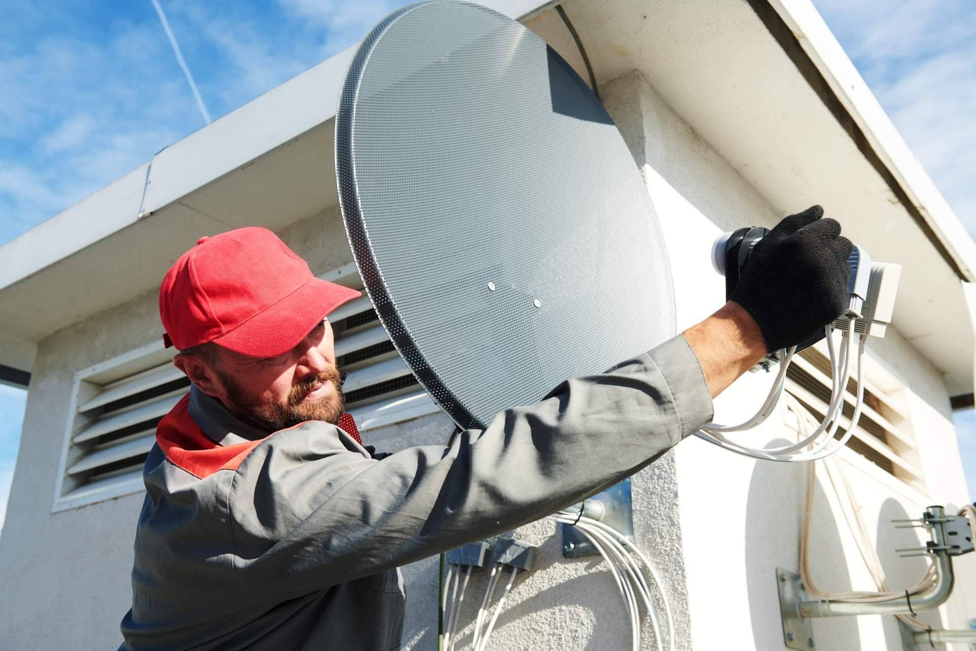 Instalación de antenas parabólicas de la mano de los profesionales de Antenistas Valencia