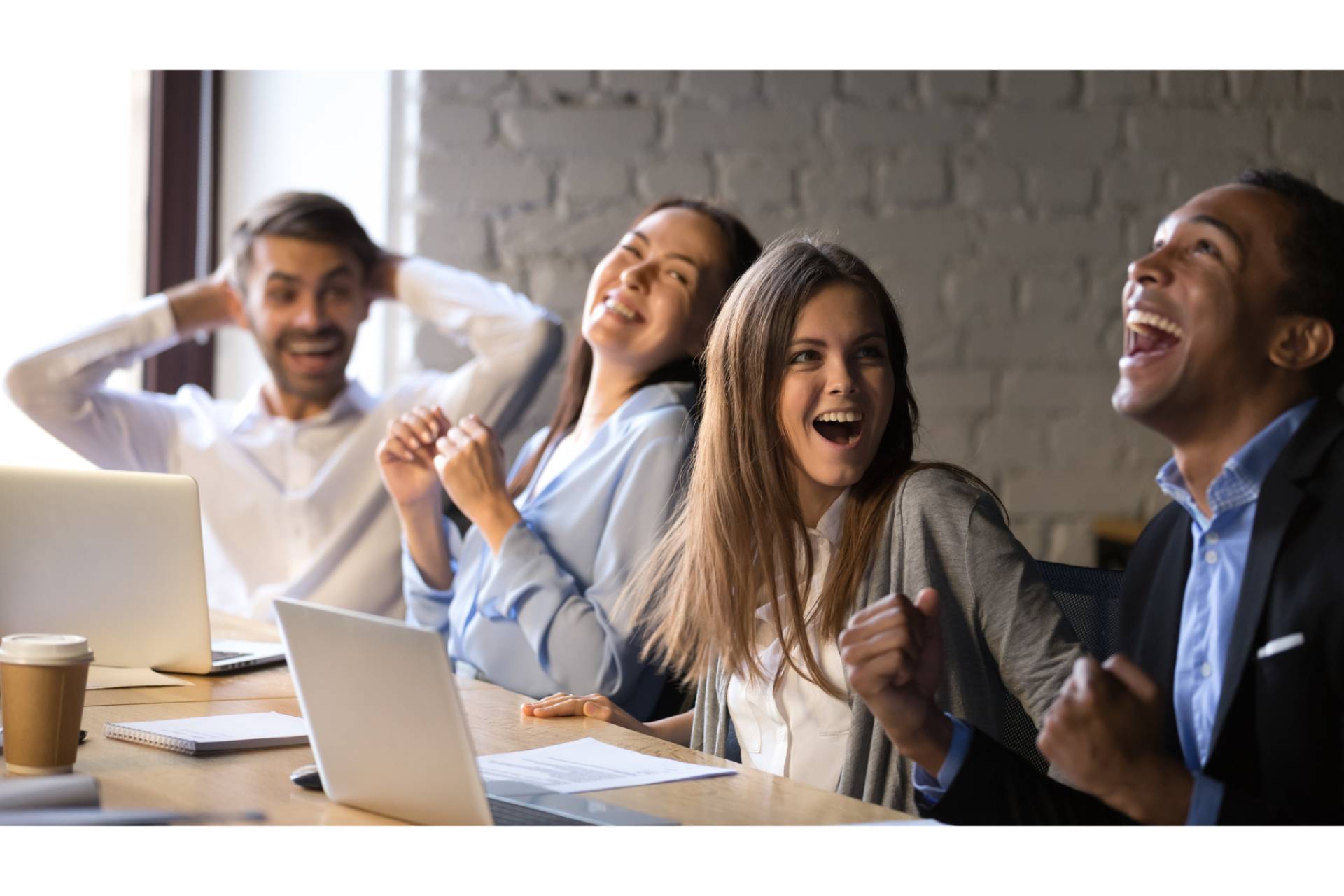 Cómo mejorar la productividad y el rendimiento de los empleados, a través del Employee Experience, por ARH ECONOMIST