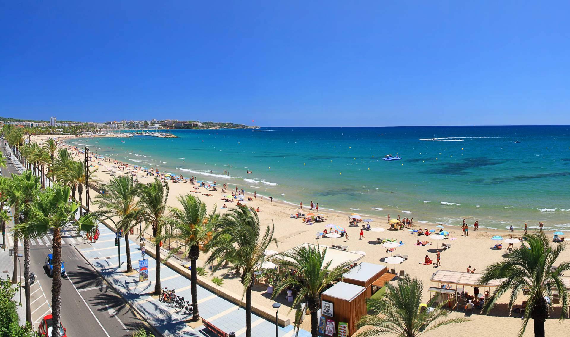 La AMT enumera los lugares ideales de España para hacer turismo de sol y playa