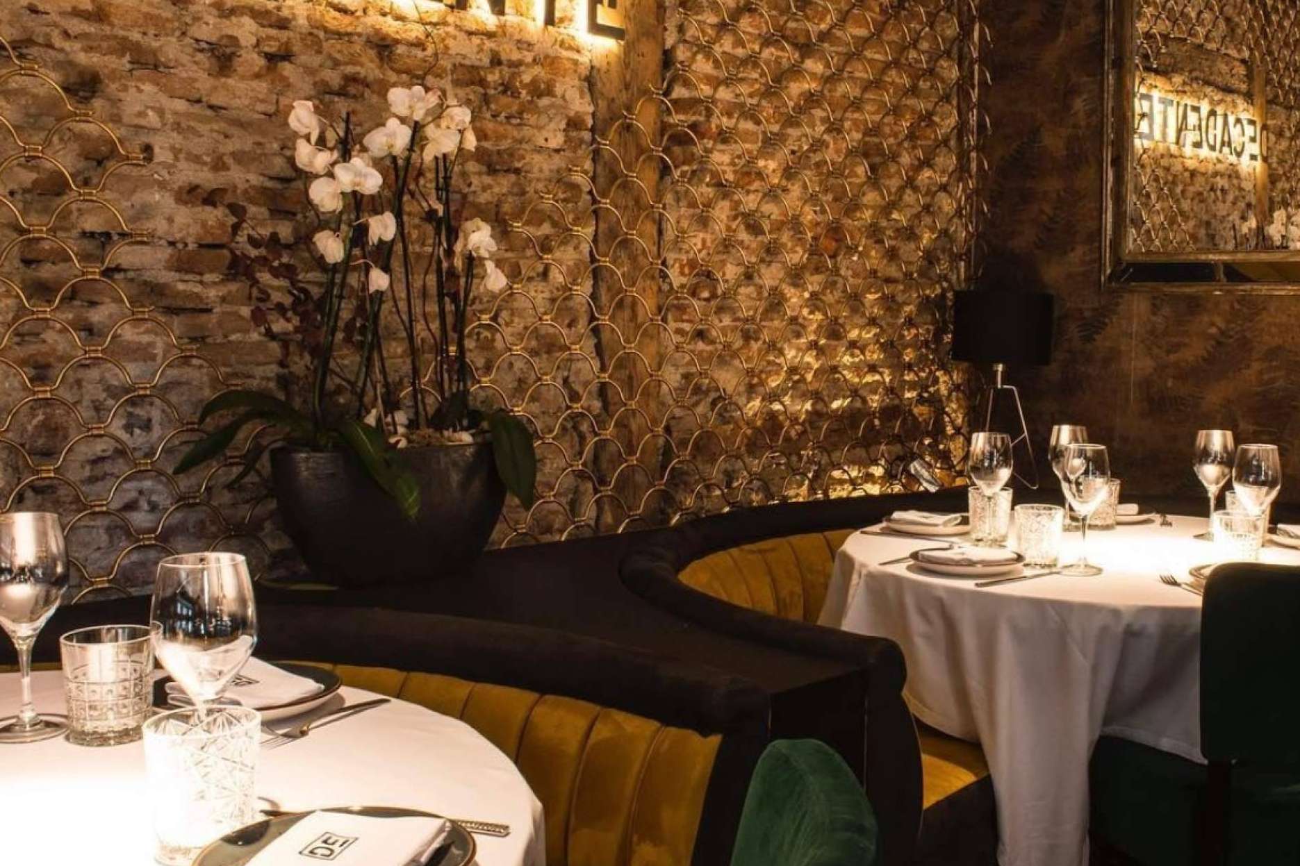 Taztú ofrece reformas restaurantes entre otros espacios del sector de la hostelería