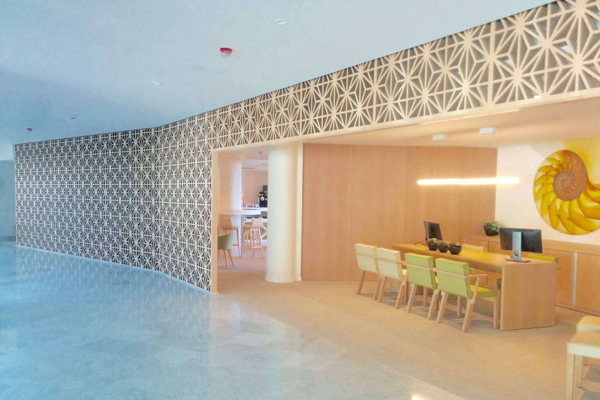Llega la revolución del interiorismo sostenible con la innovadora línea de celosías personalizadas en cartón biodegradable de Mister Karton
