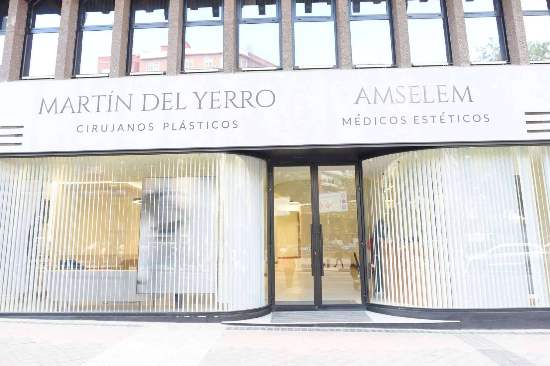 ¿Dónde encontrar un puntero templo madrileño de la medicina y la cirugía estéticas 360º? Clínica Martín del Yerro I Amselem