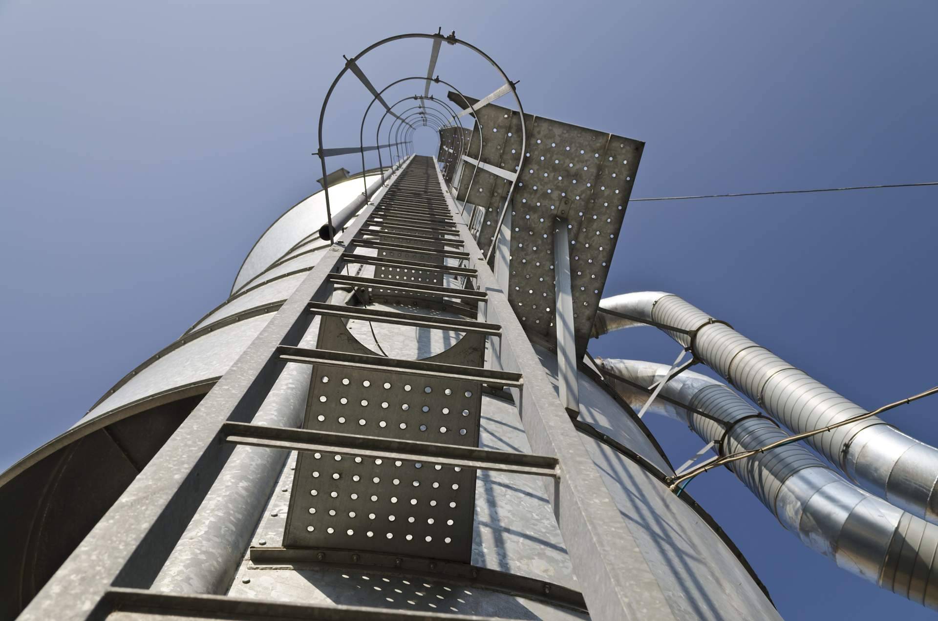 Silos industriales a medida con los servicios de CM Barreal
