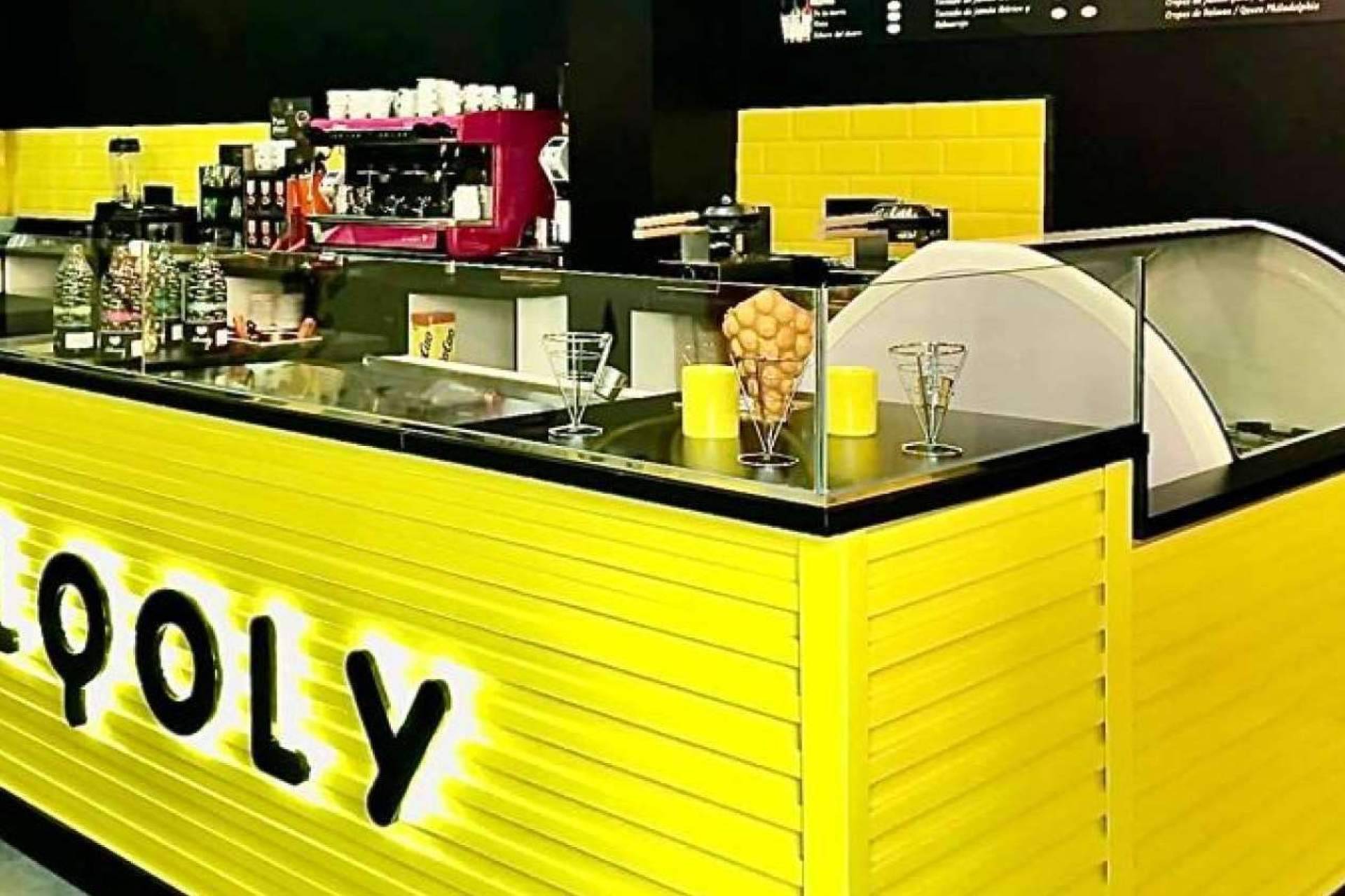 La nueva franquicia de heladería que revoluciona el mercado con sabores irresistibles, LLOOLY