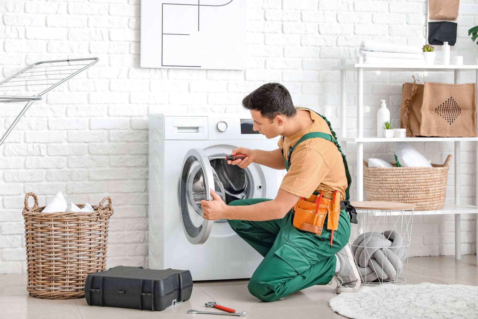 Servicio de reparación de electrodomésticos, con Servicio Técnico AEG Málaga