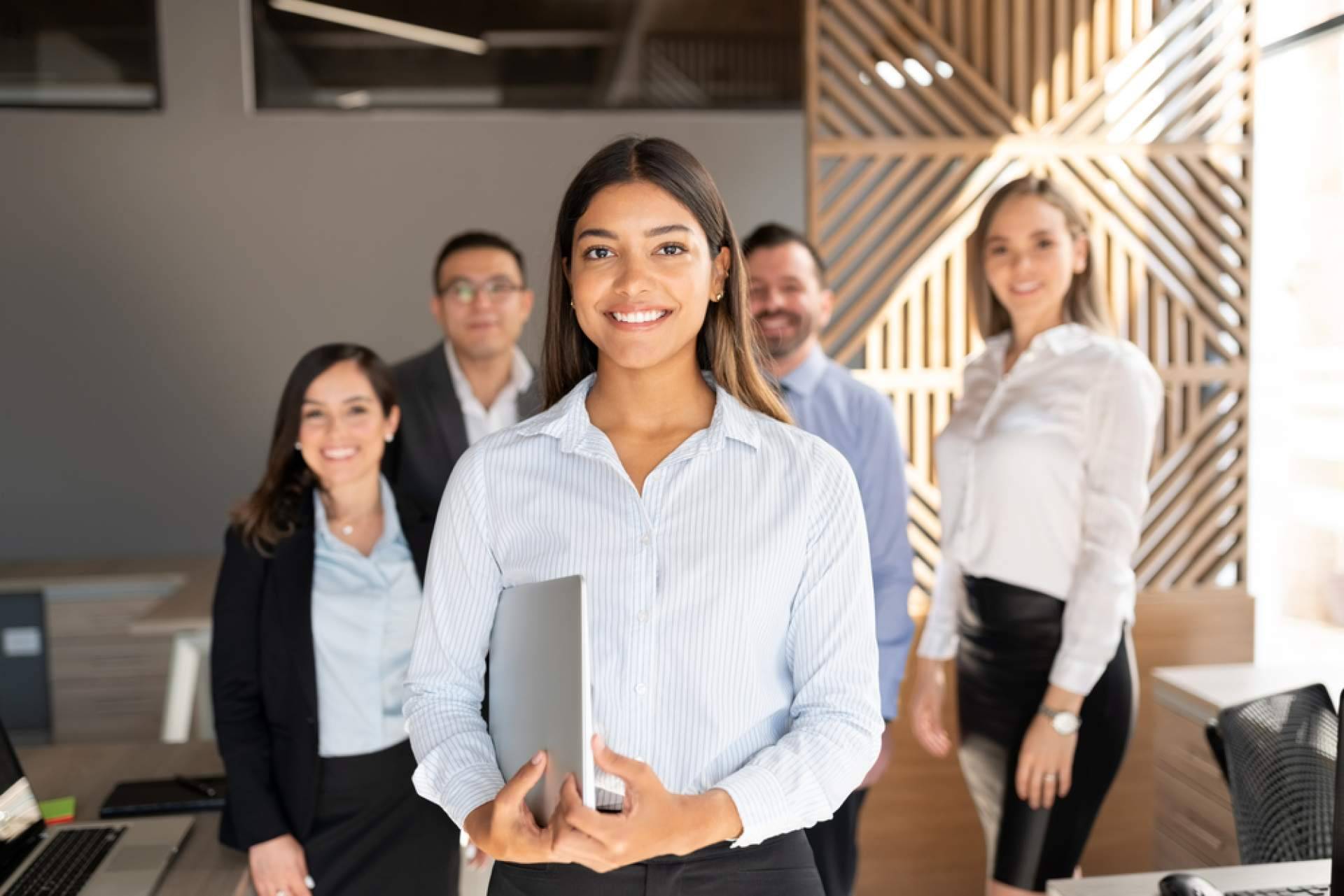 Apoyo Psicológico Online analiza las repercusiones negativas de tener jefes tóxicos en el ámbito laboral