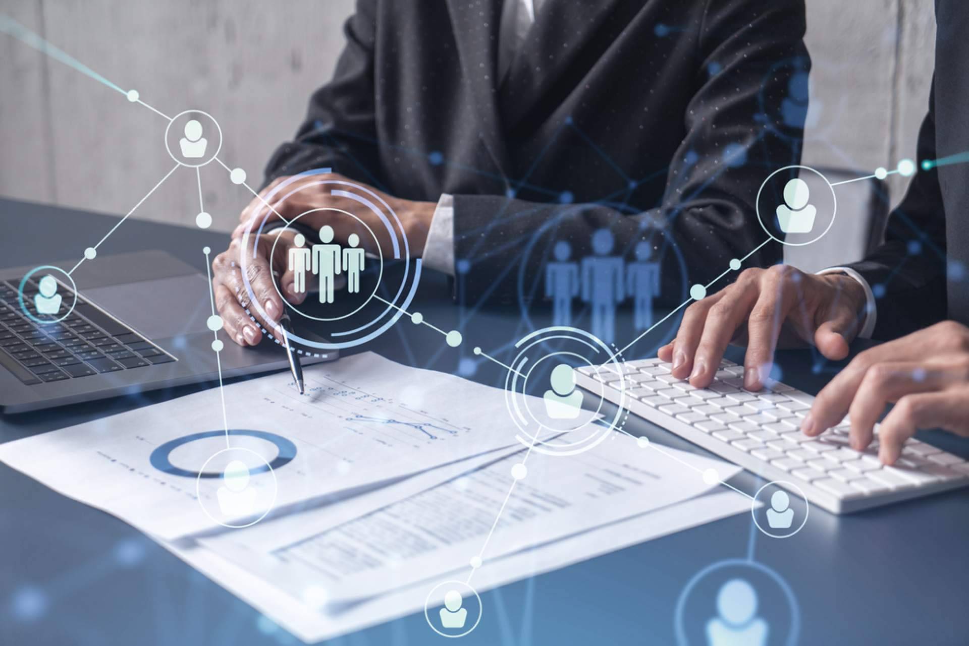 Desarrollo efectivo del personal en las empresas con la evaluación triangular