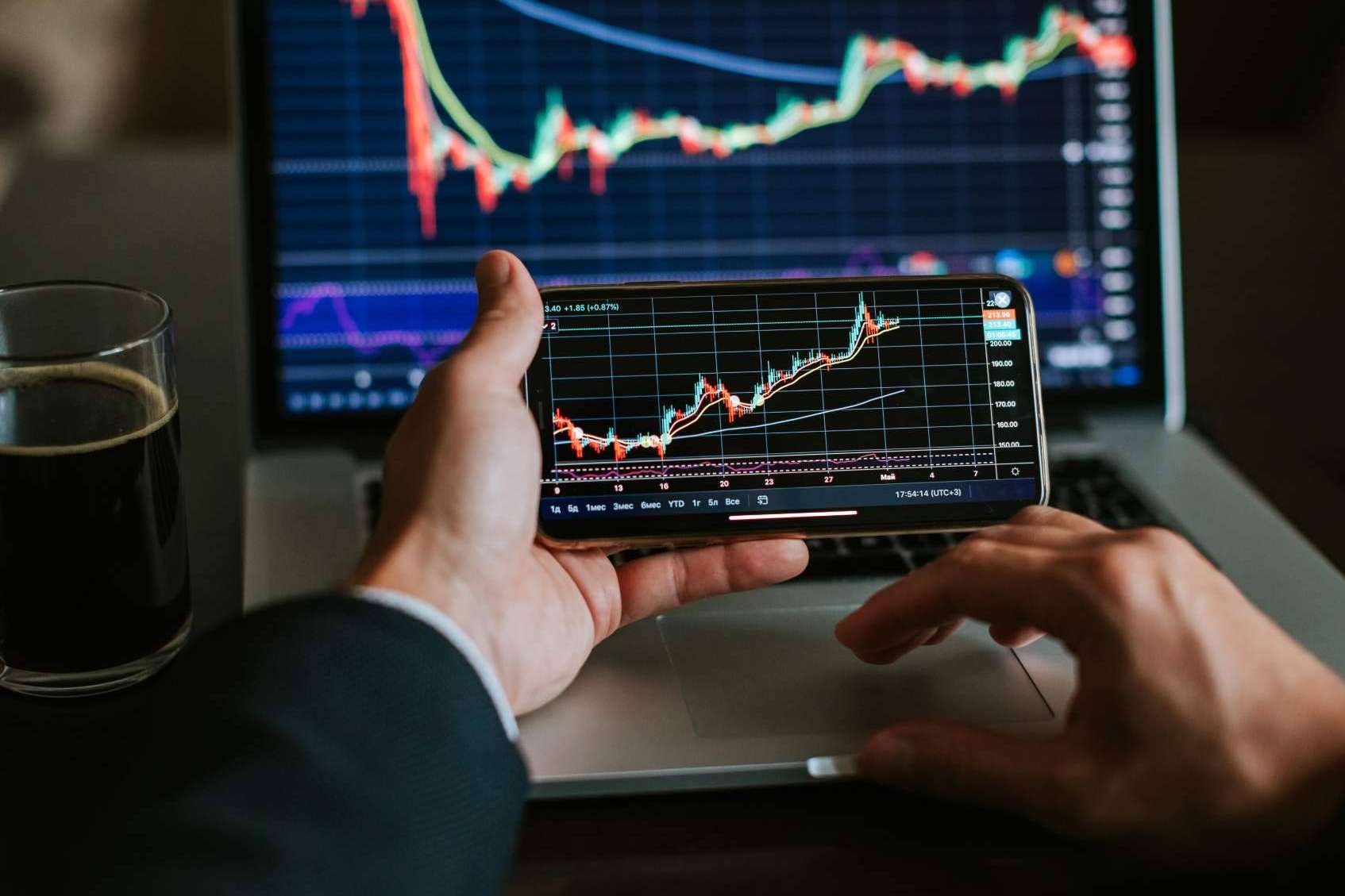 ¿Es recomendable que los inversores acudan a plataformas de trading?, por All4brokers