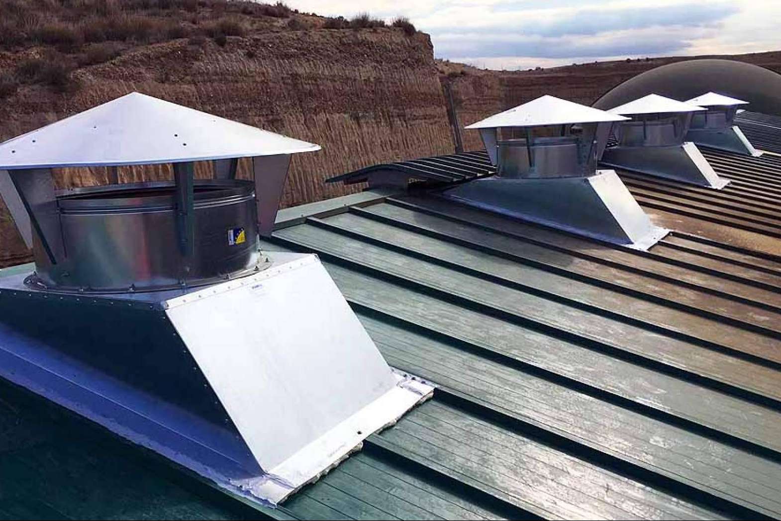 Calentamiento de naves industriales por olas de calor