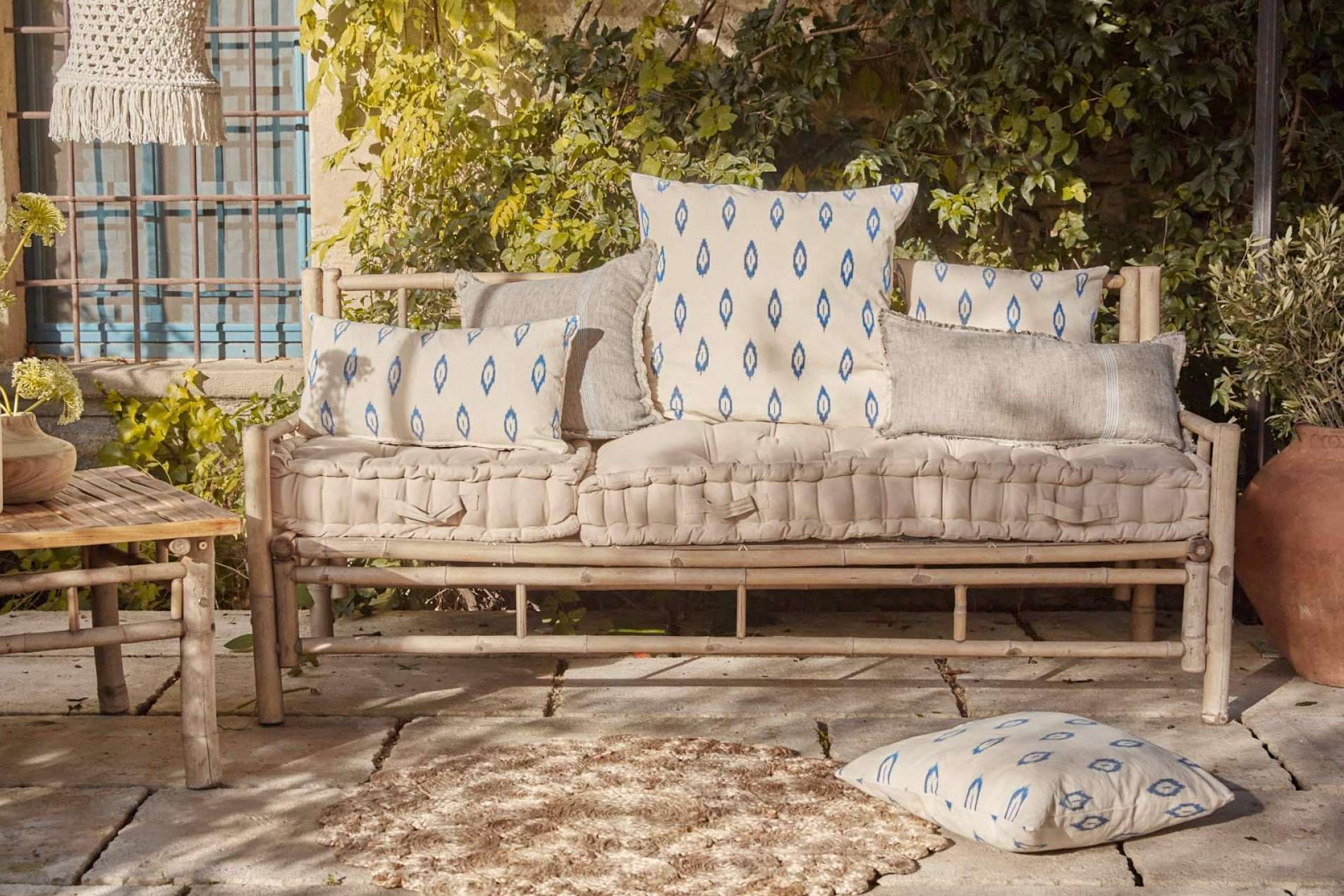 ¿Cuáles son las últimas tendencias en textil para decorar los espacios exteriores del hogar?, por Calma House