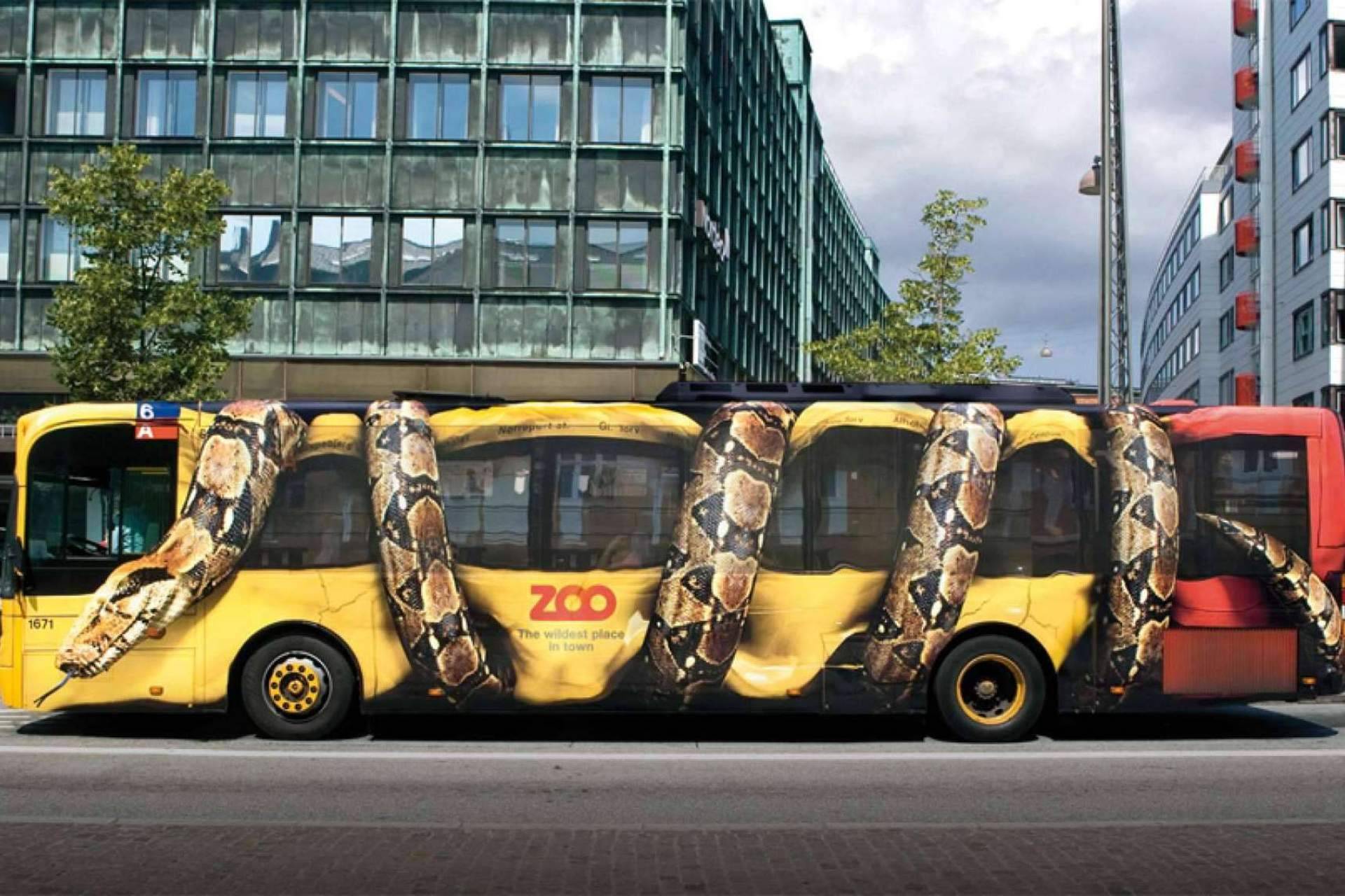 Conocer las ventajas de la publicidad exterior con vehículos y buses promocionales