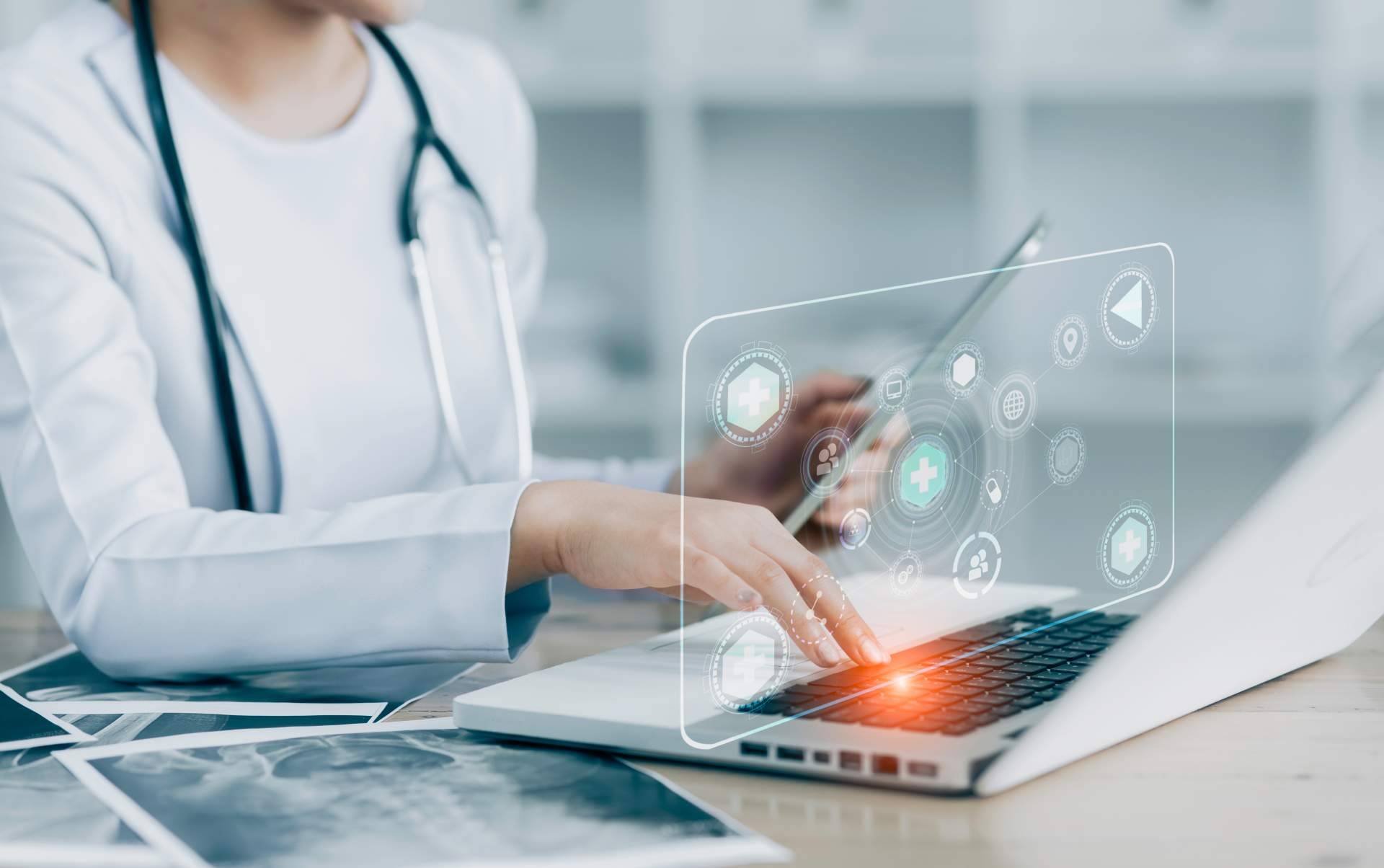¿Cómo las herramientas telemáticas mejoran la asistencia médica? CareMe at Home