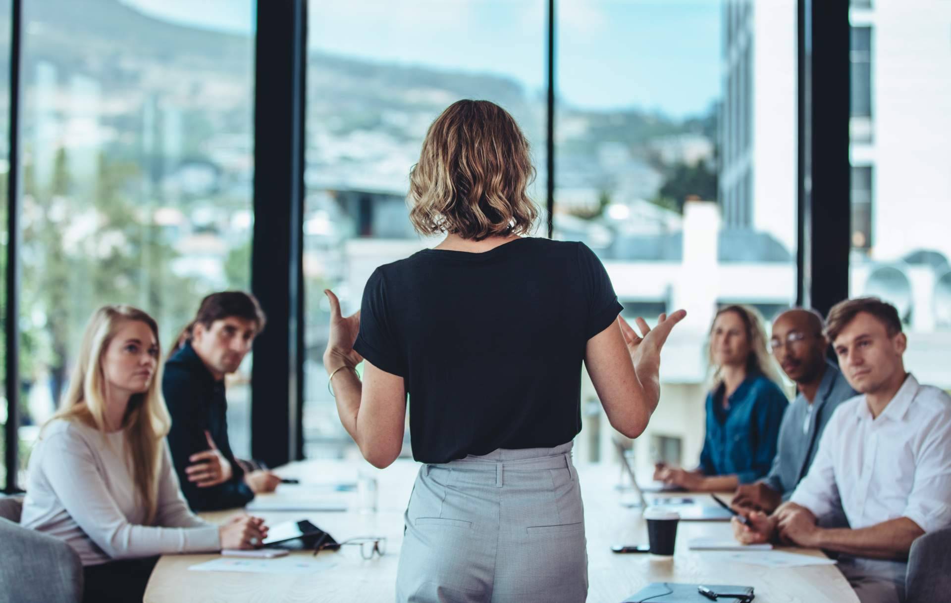 ¿Qué necesitan las personas que gestionan equipos?, formación en liderazgo