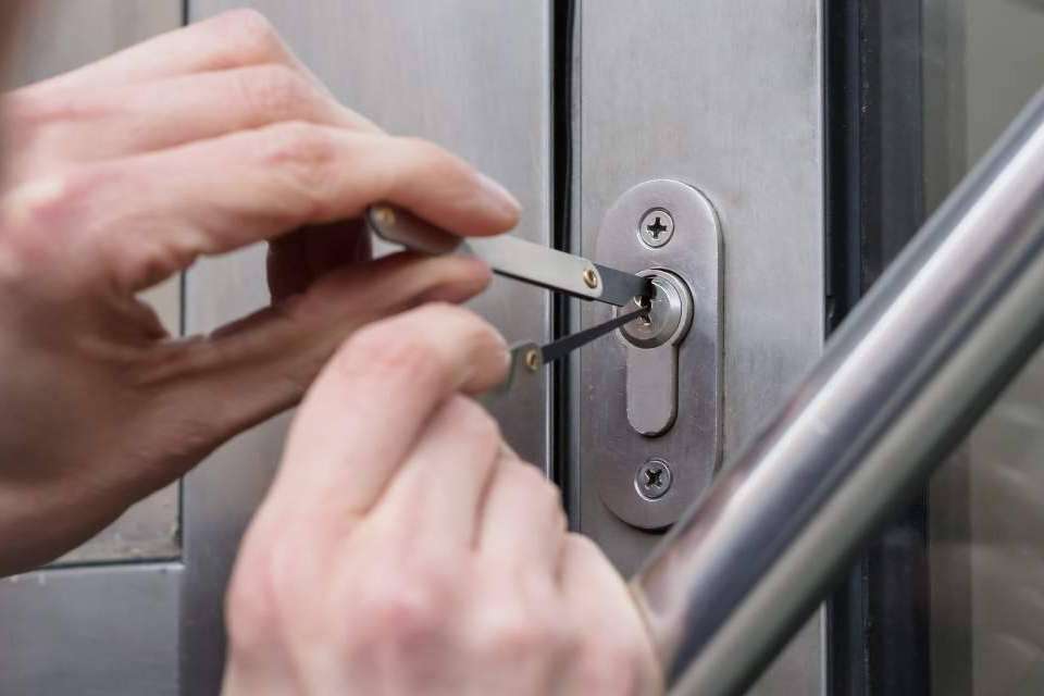 Recomendaciones de seguridad locales ofrecidas por Cerrajeros Madrid